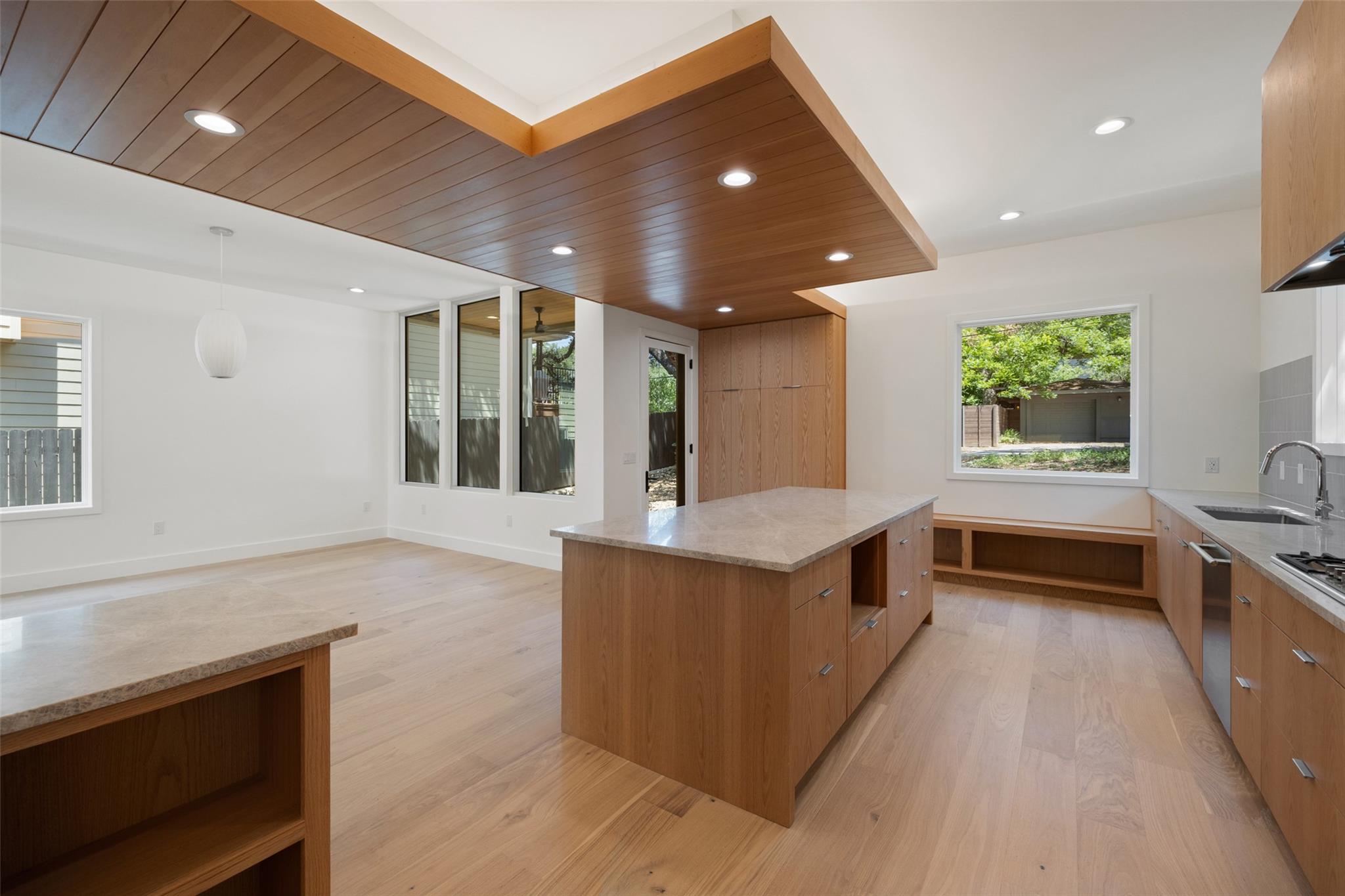 1503 Alta Vista Ave
