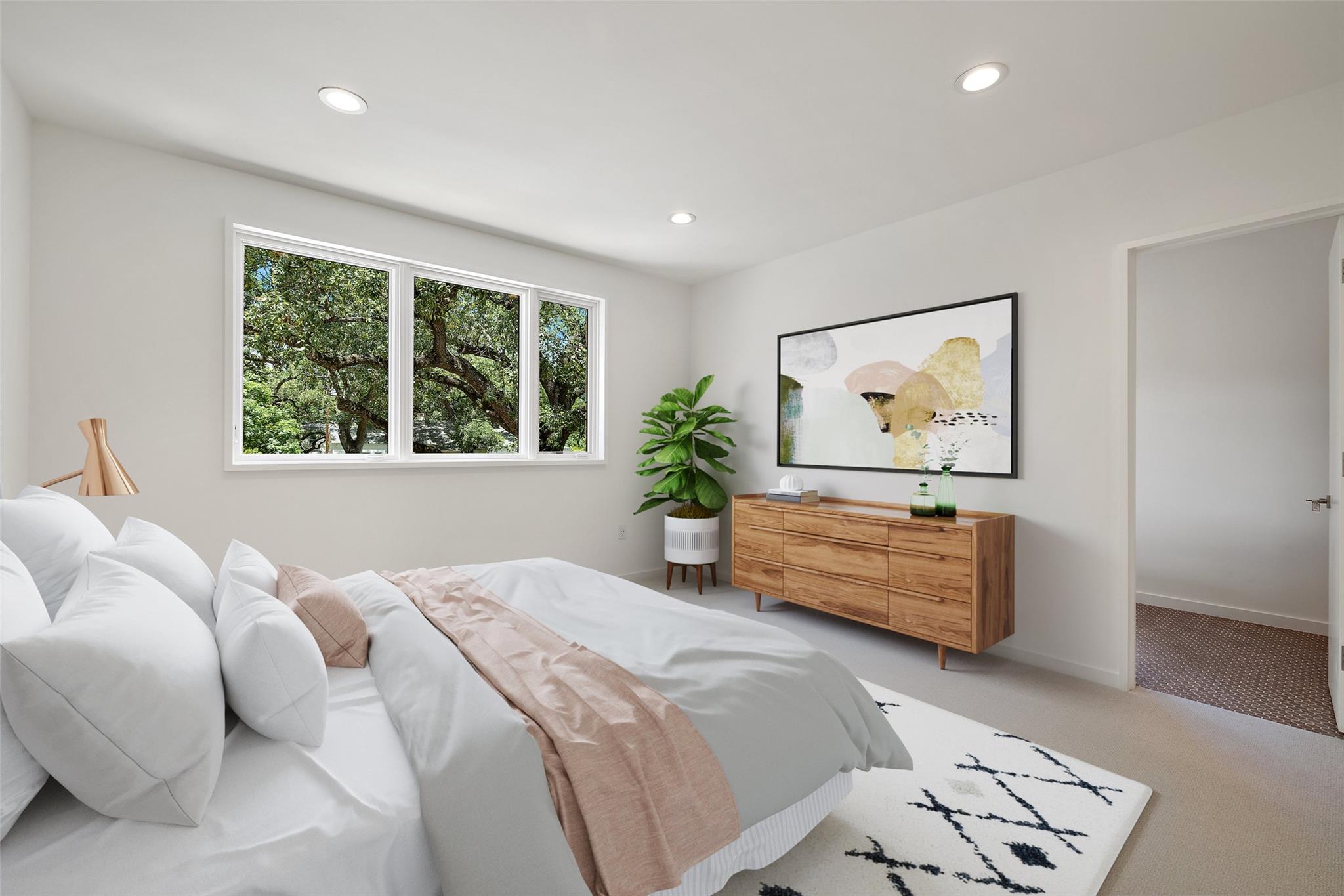 1319 Bonham TER