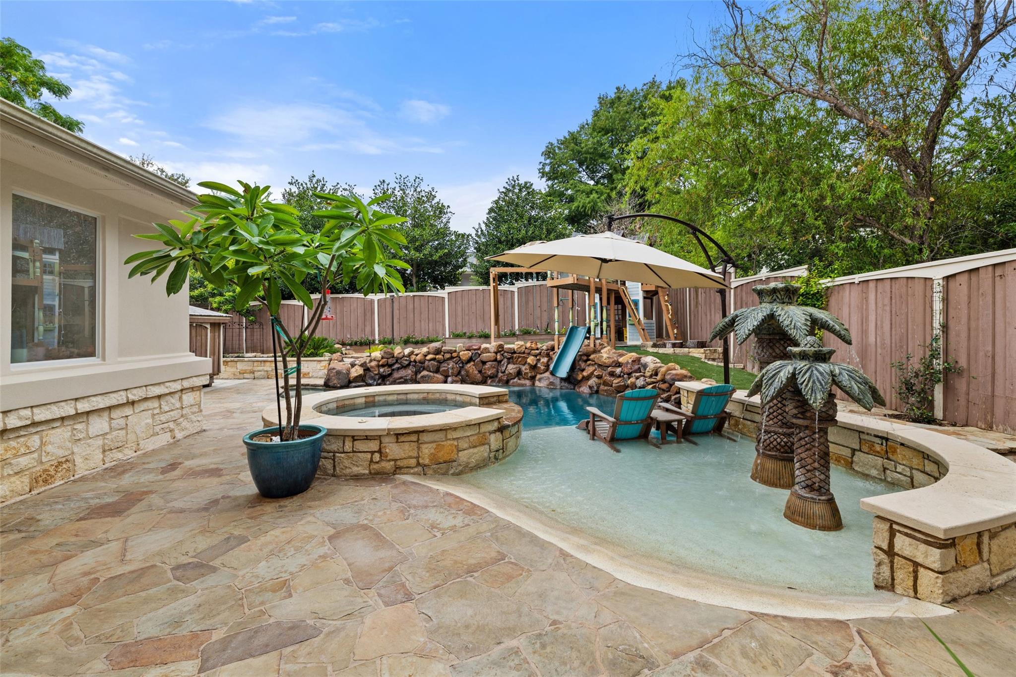 605 Ladin LN