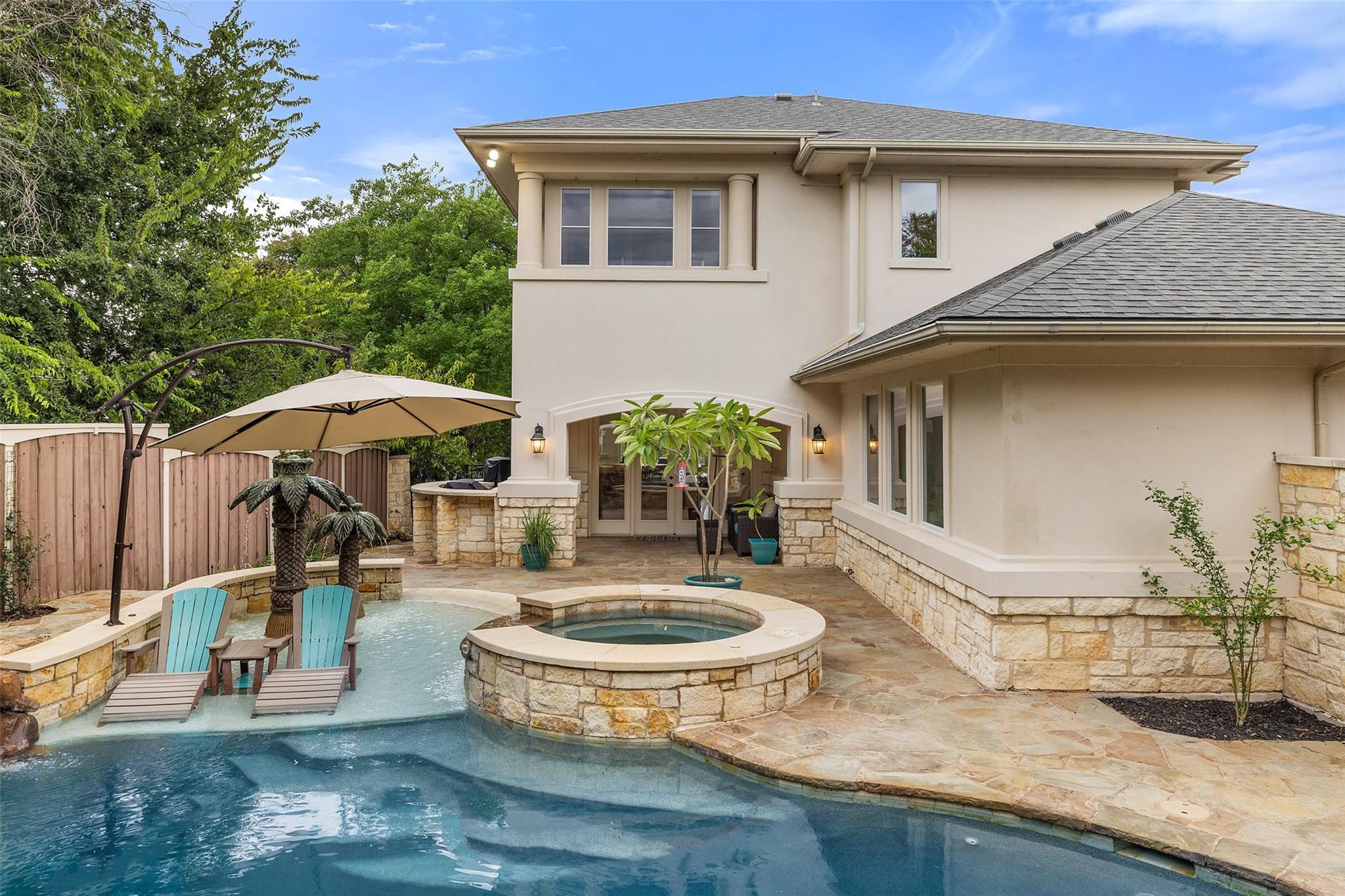 605 Ladin LN