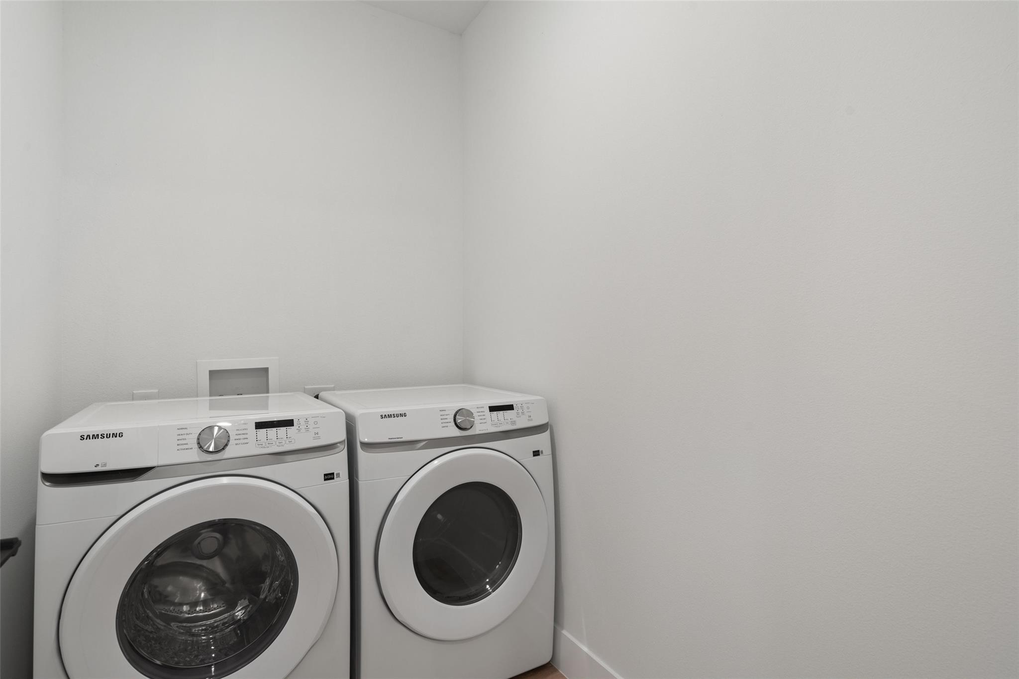 1701 Simond Ave # 206
