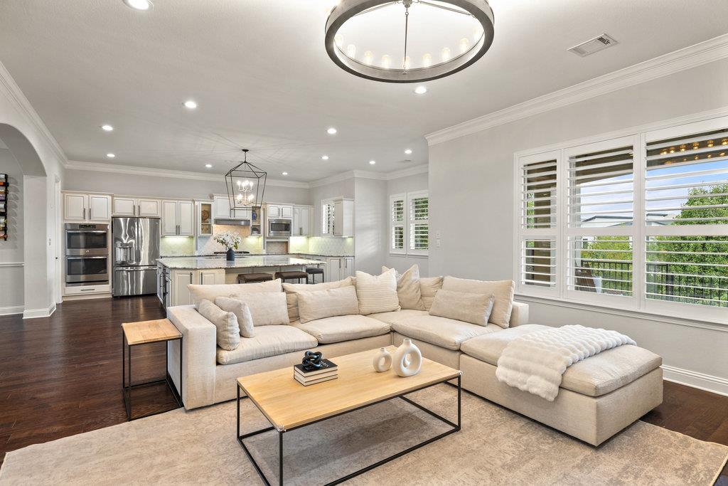 305 Enchanted Hilltop WAY