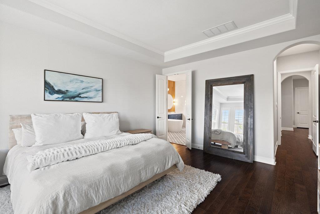 305 Enchanted Hilltop WAY