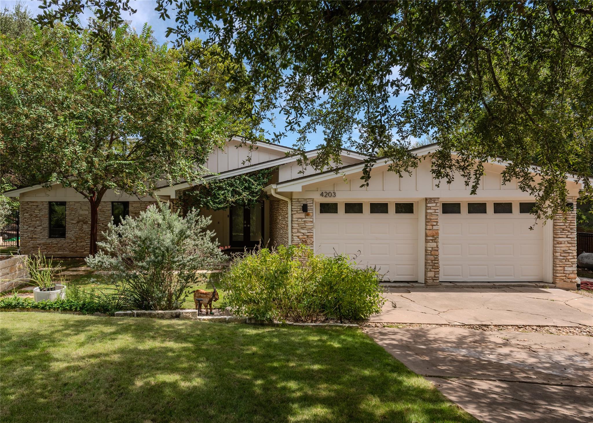 4203 Afton LN
