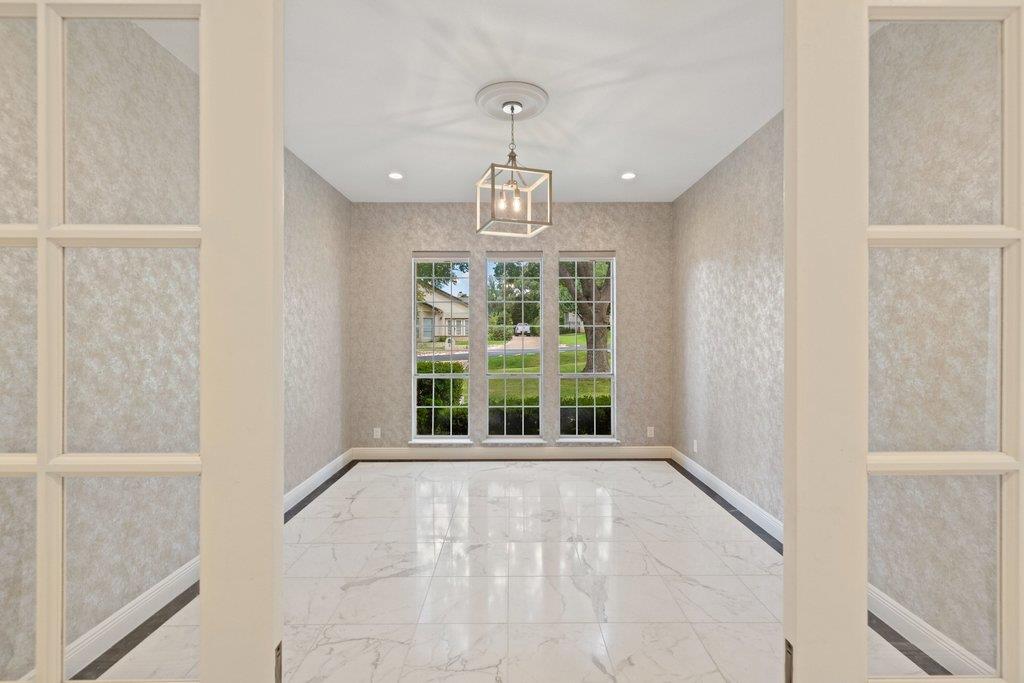 17 Hedgebrook WAY