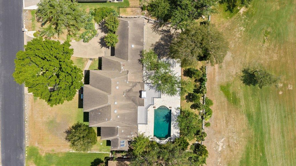 17 Hedgebrook WAY