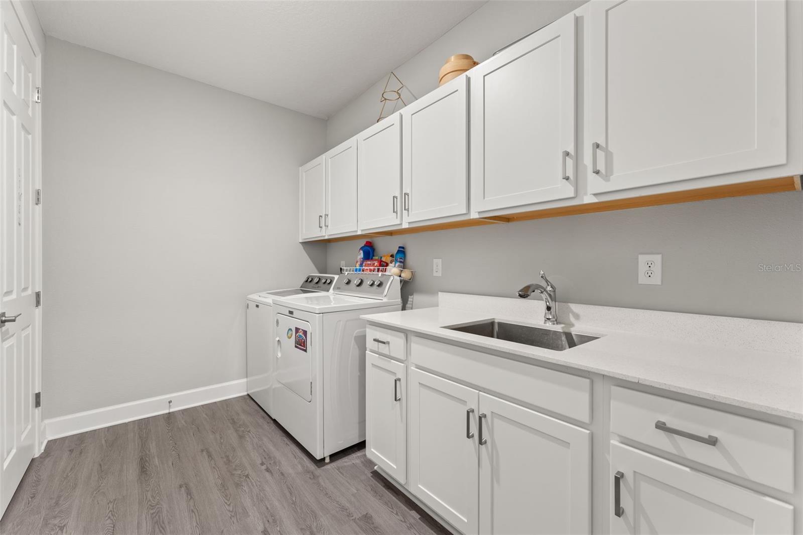 85507 FALL RIVER PKWY