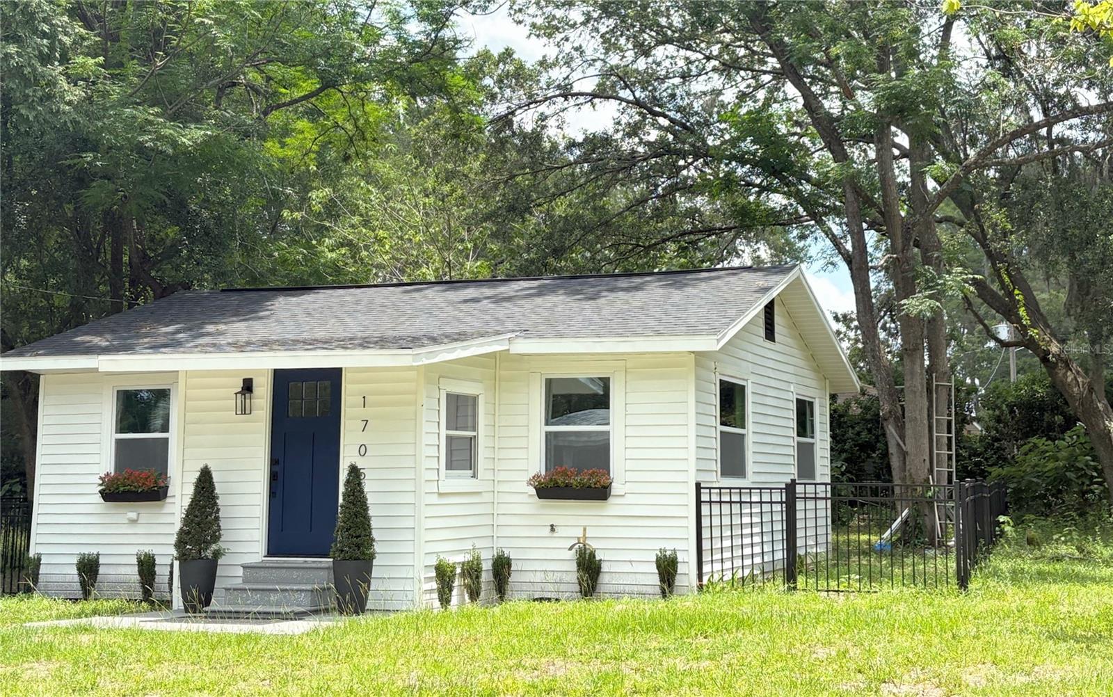 1705 NW 18TH AVE