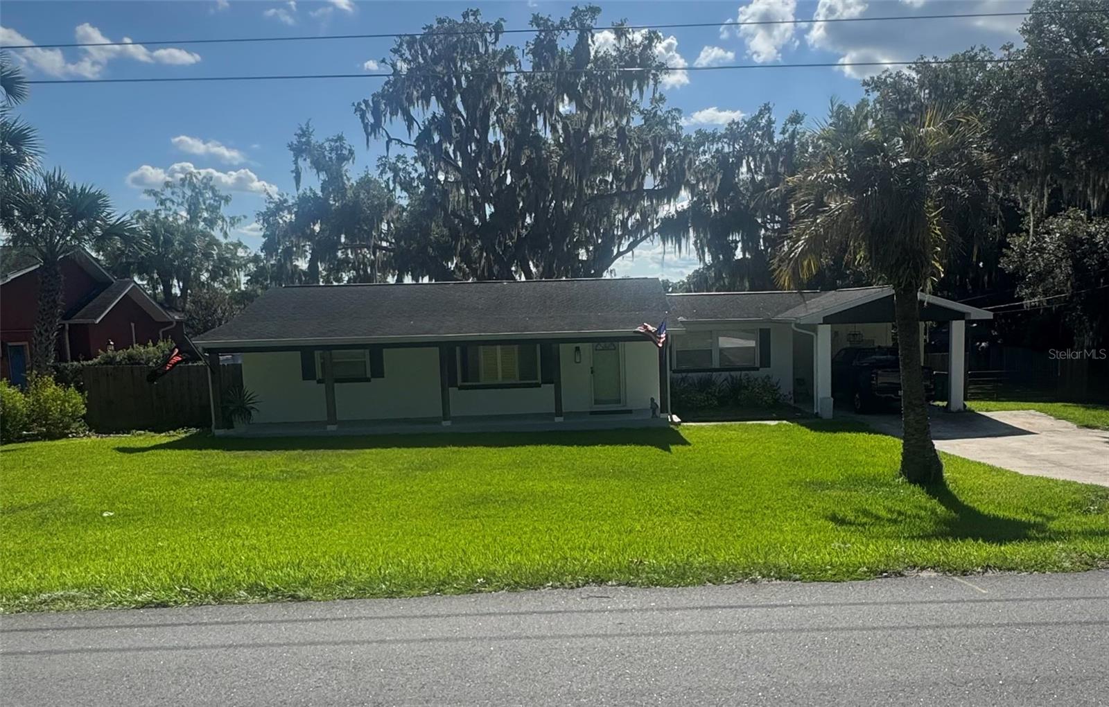 606 SE 28TH AVE