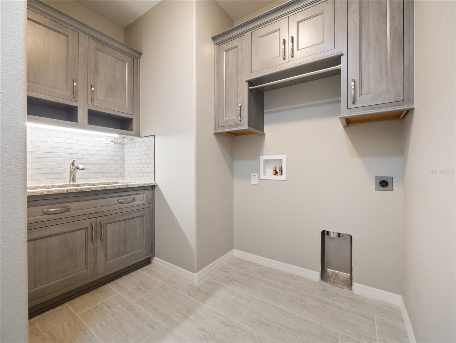9794 SW 63RD LOOP