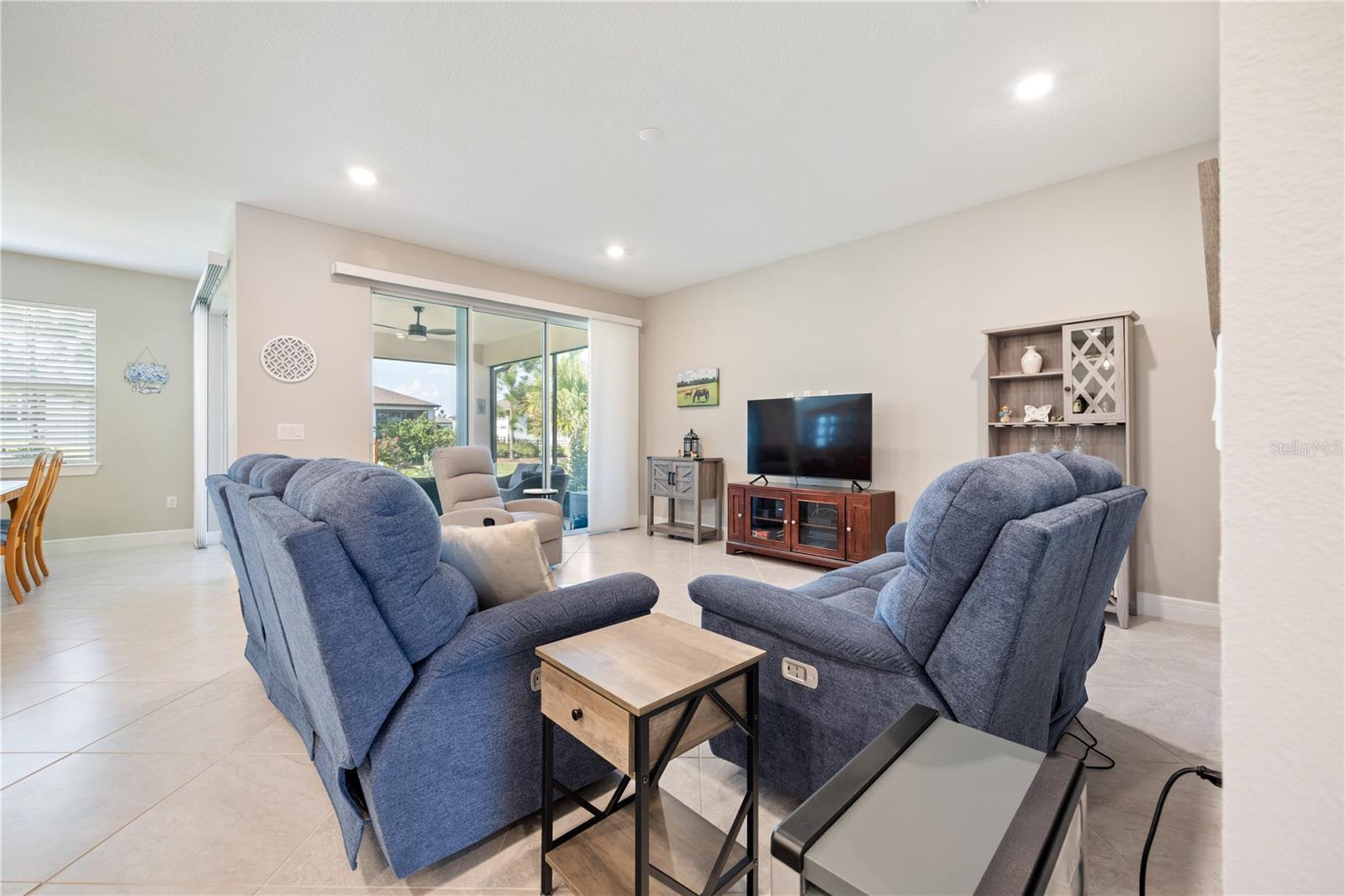9470 SW 52ND LOOP