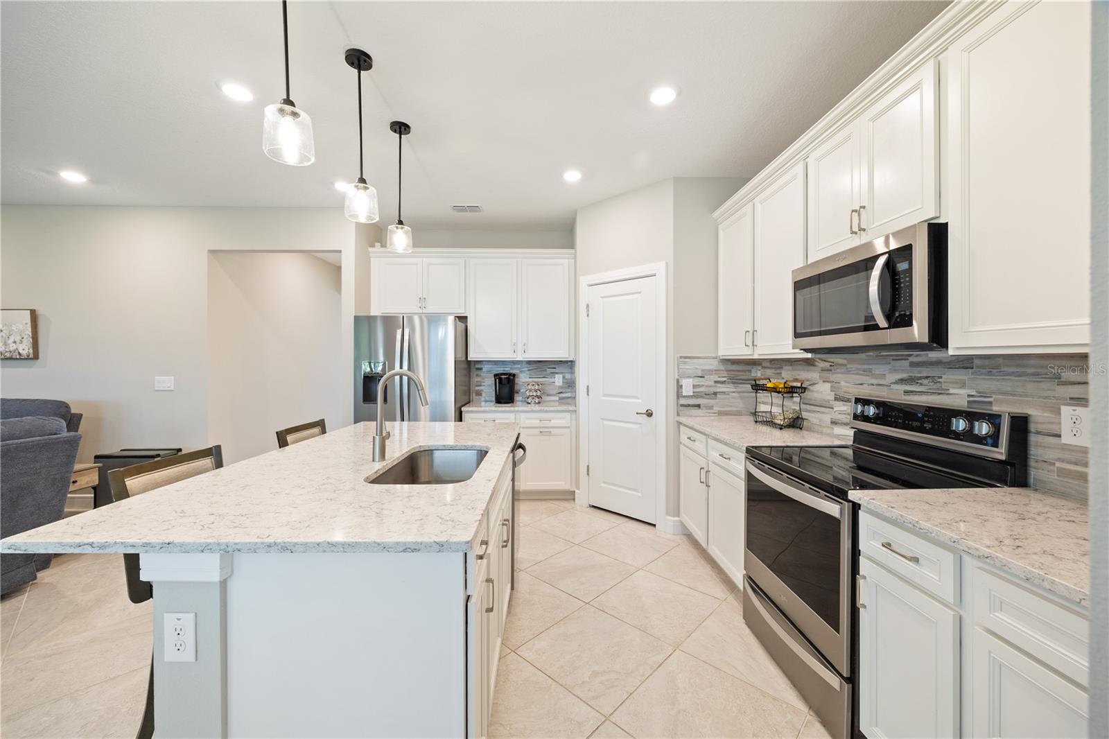9470 SW 52ND LOOP