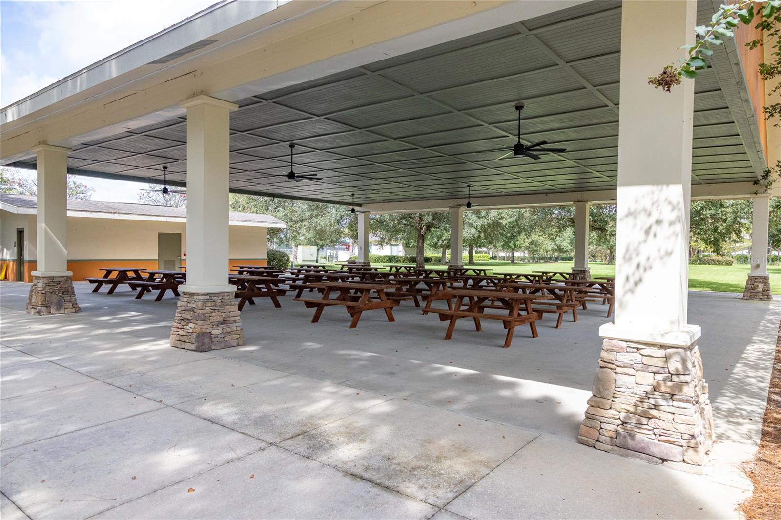 9031 SW 52ND PLACE RD