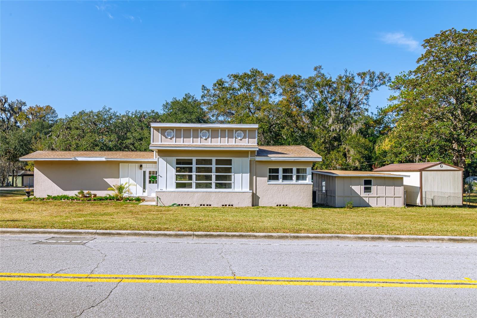 910 NE 11TH AVE