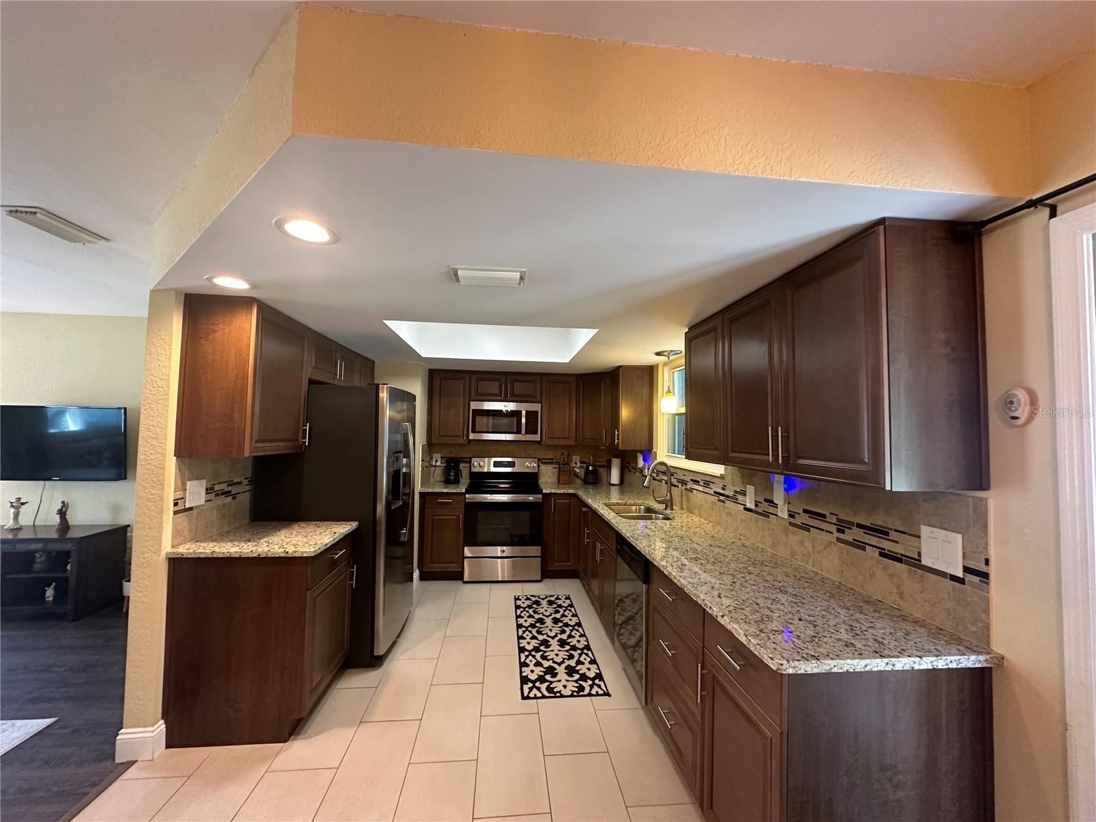 8591 SW 116TH LANE RD