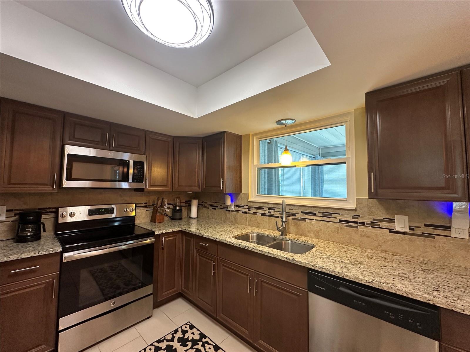 8591 SW 116TH LANE RD