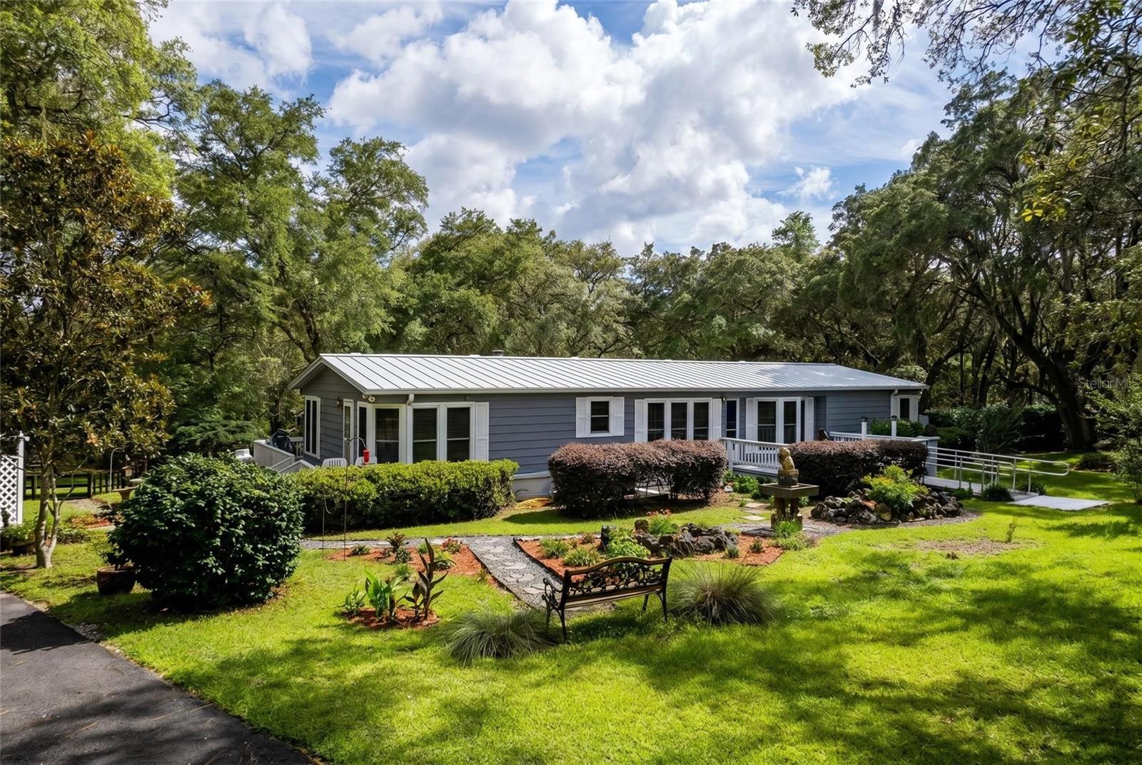 5042 SW 166TH COURT RD