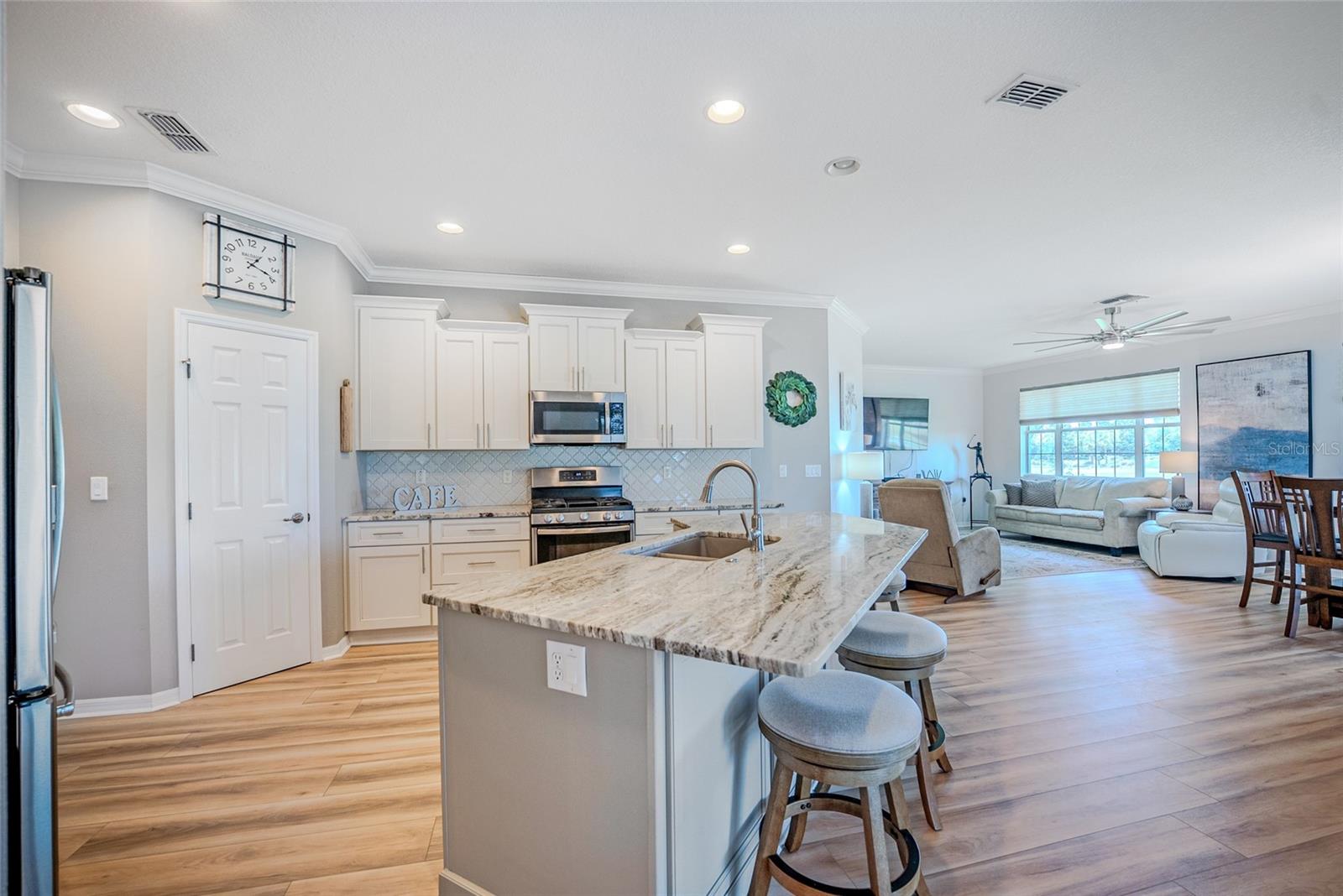 8371 SW 84TH LOOP
