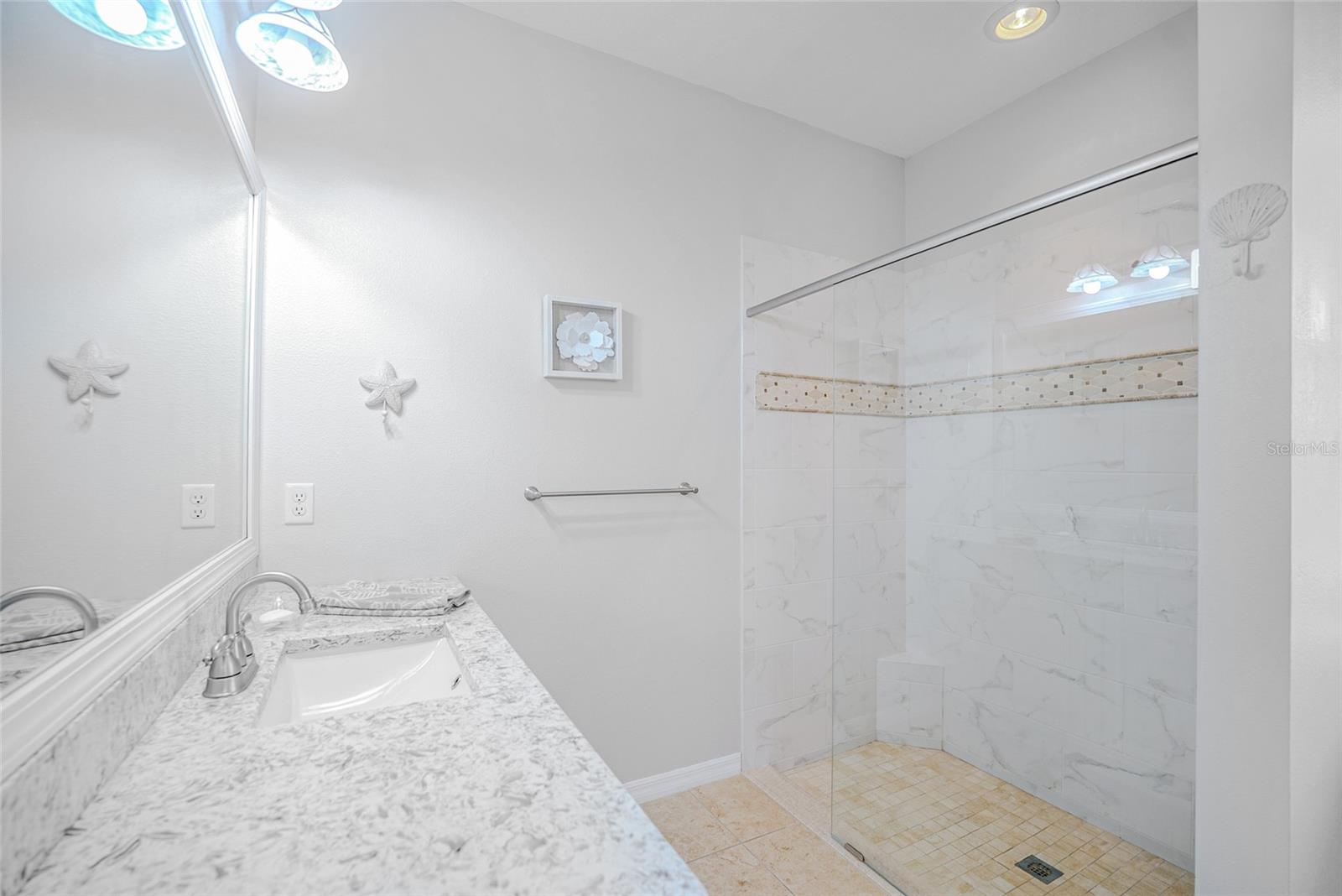 8371 SW 84TH LOOP