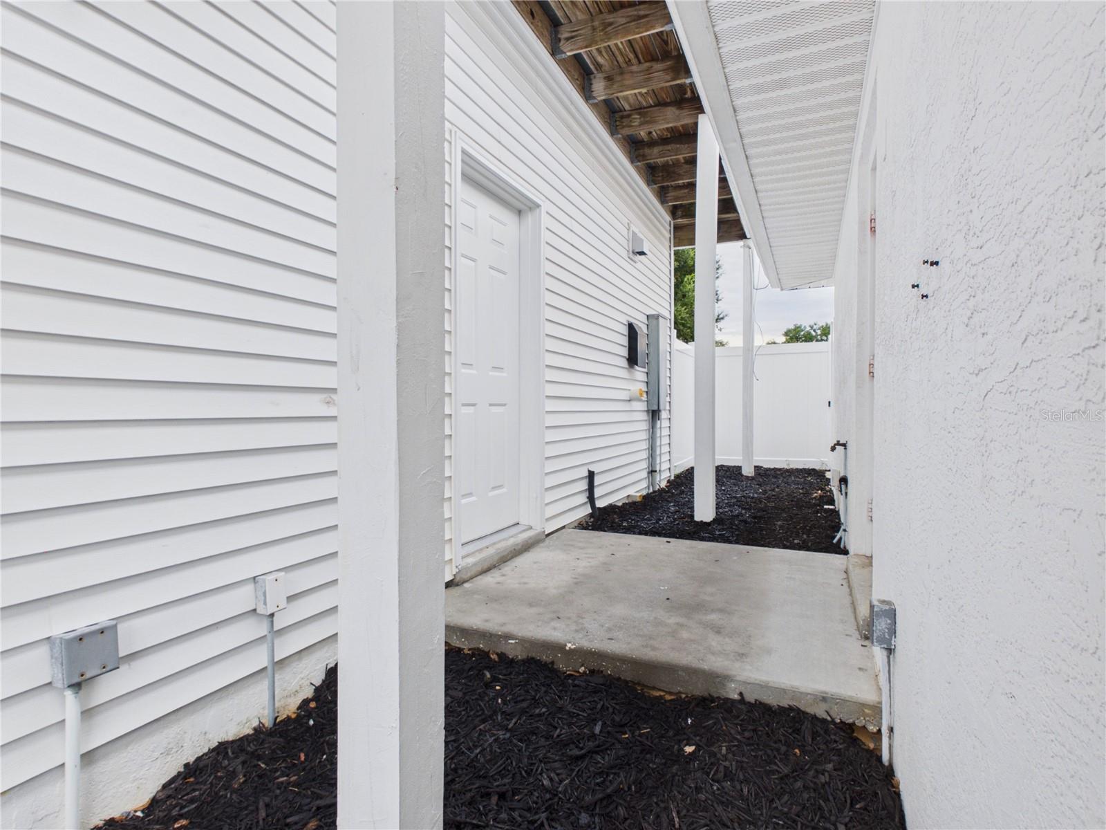 13011 HIDDEN RIDGE LN