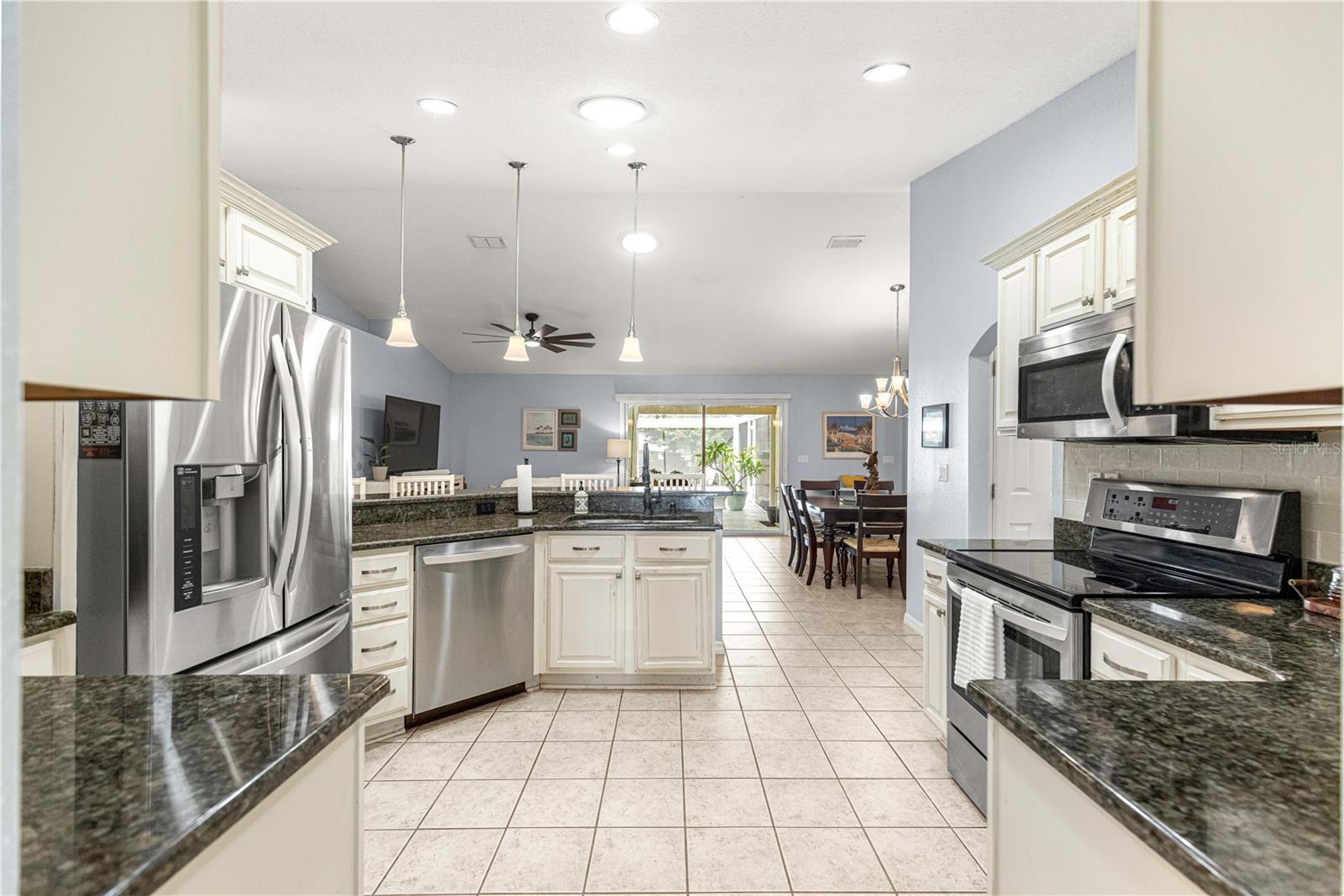 2208 SE 24TH TER
