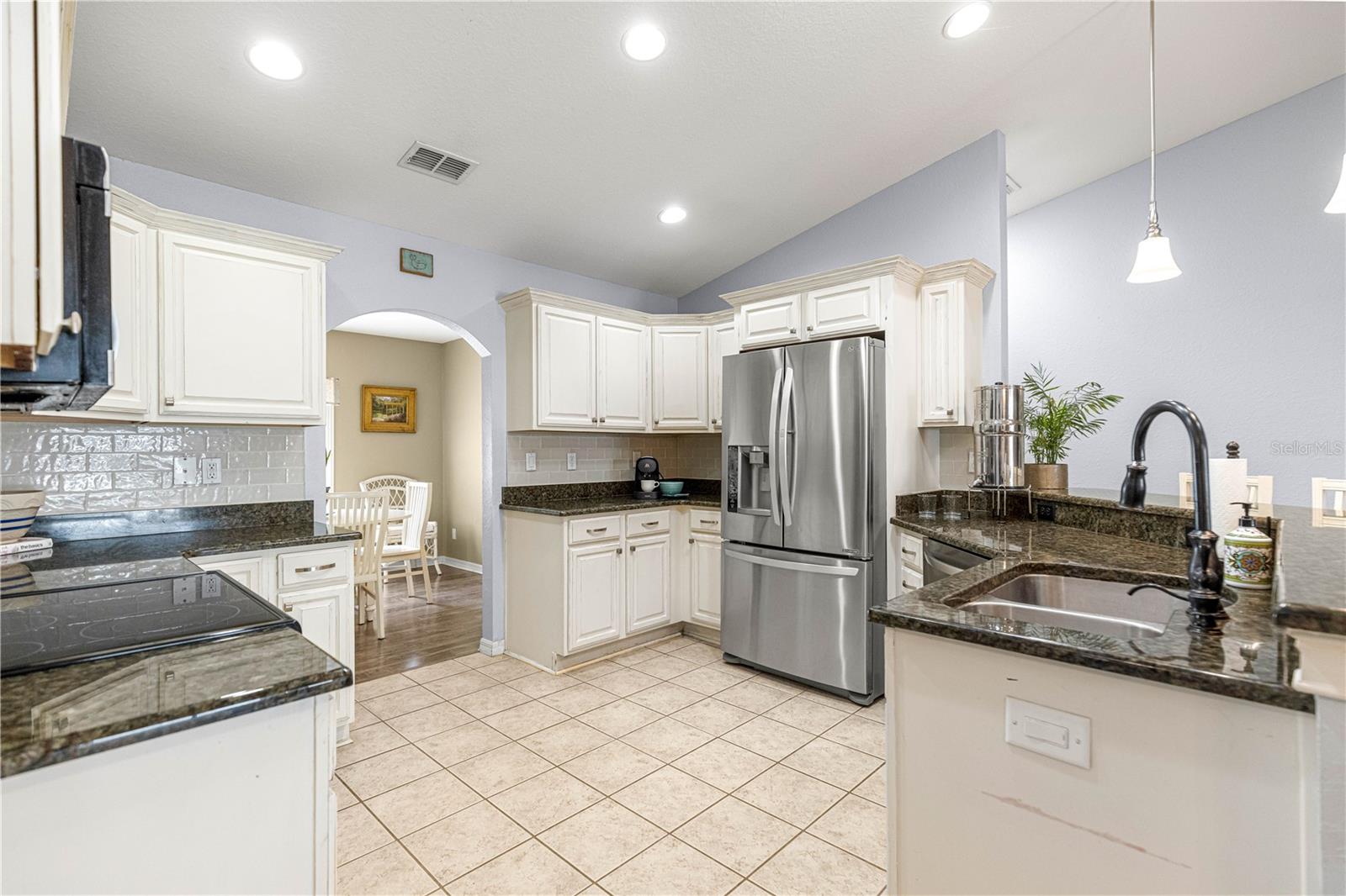 2208 SE 24TH TER