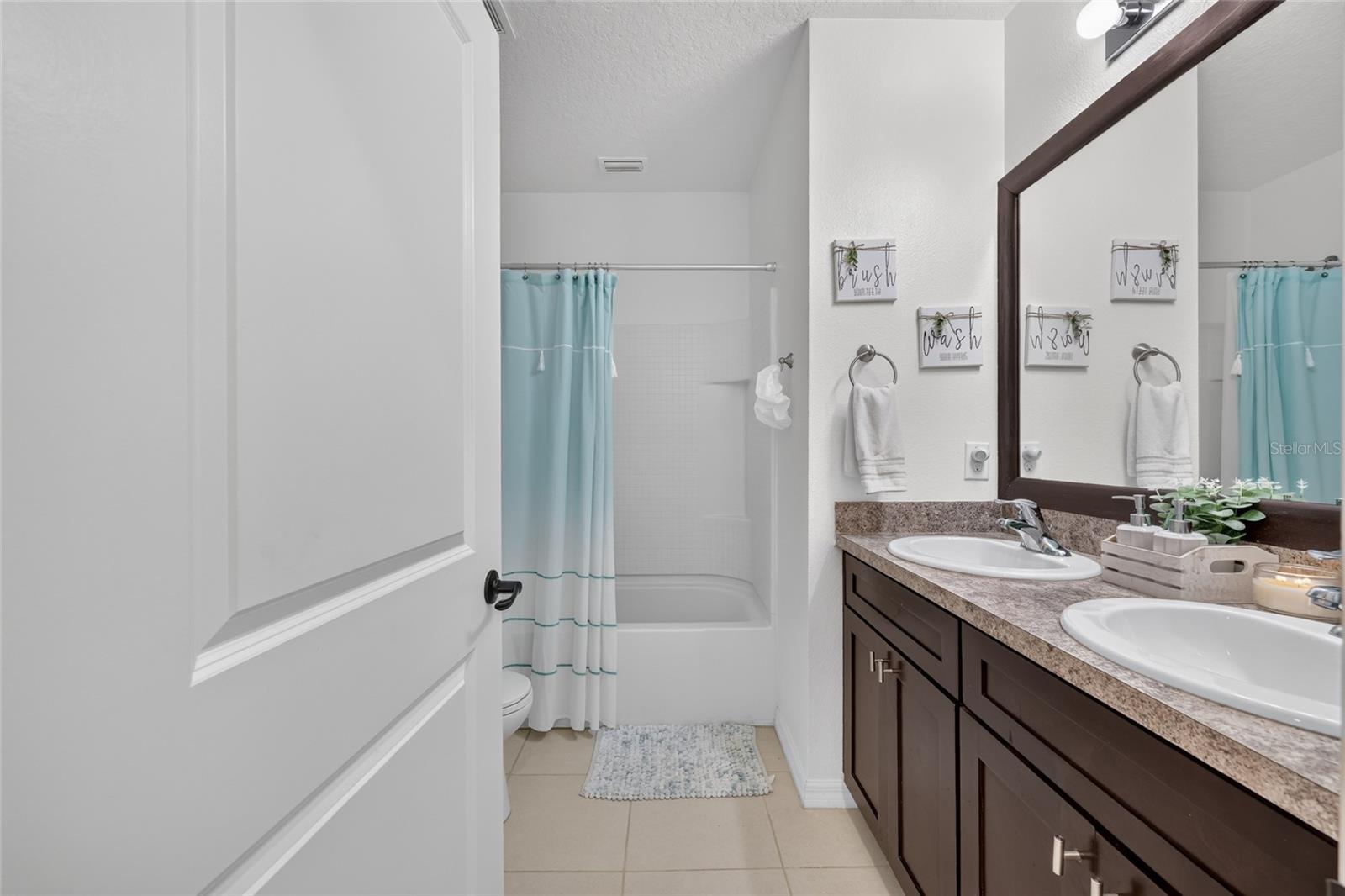 4222 NE 29TH PL