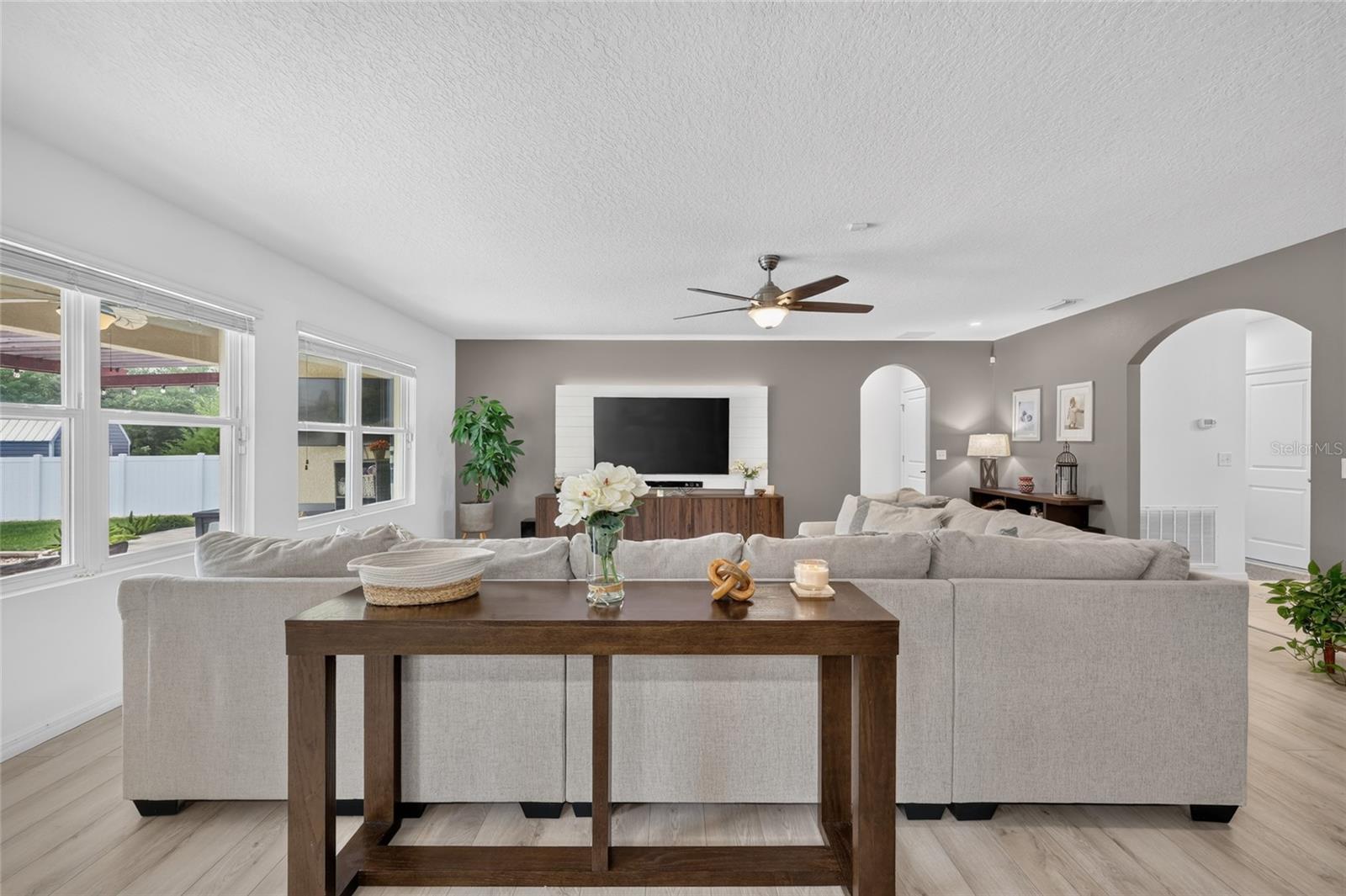 4222 NE 29TH PL