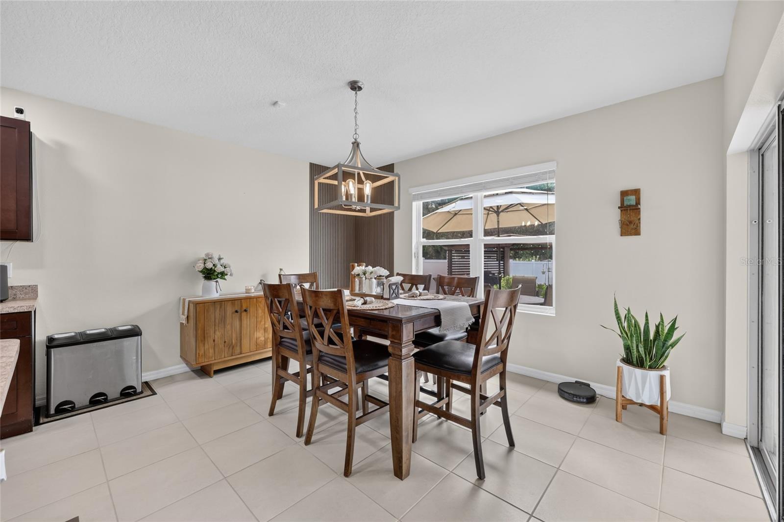 4222 NE 29TH PL
