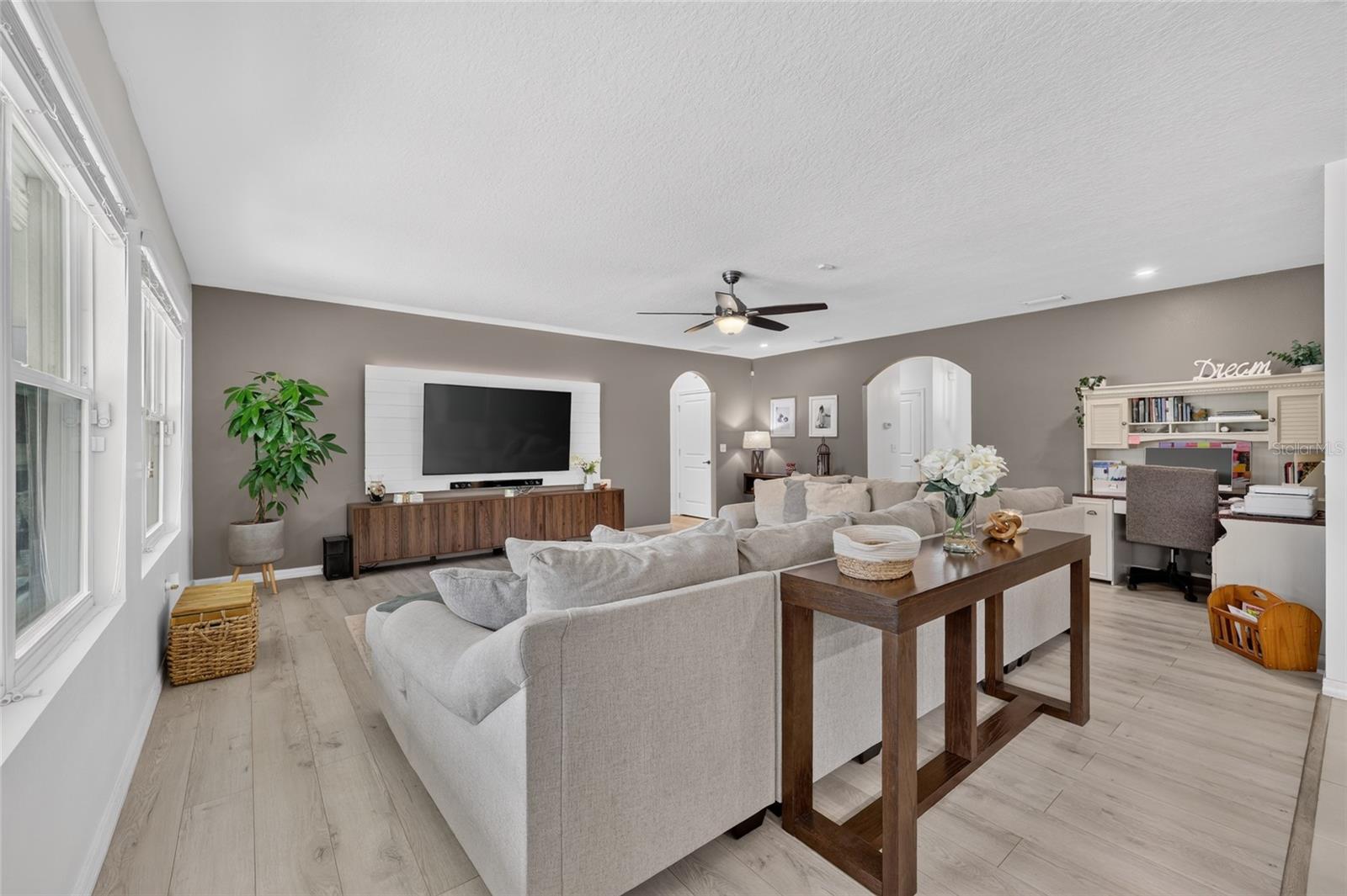 4222 NE 29TH PL