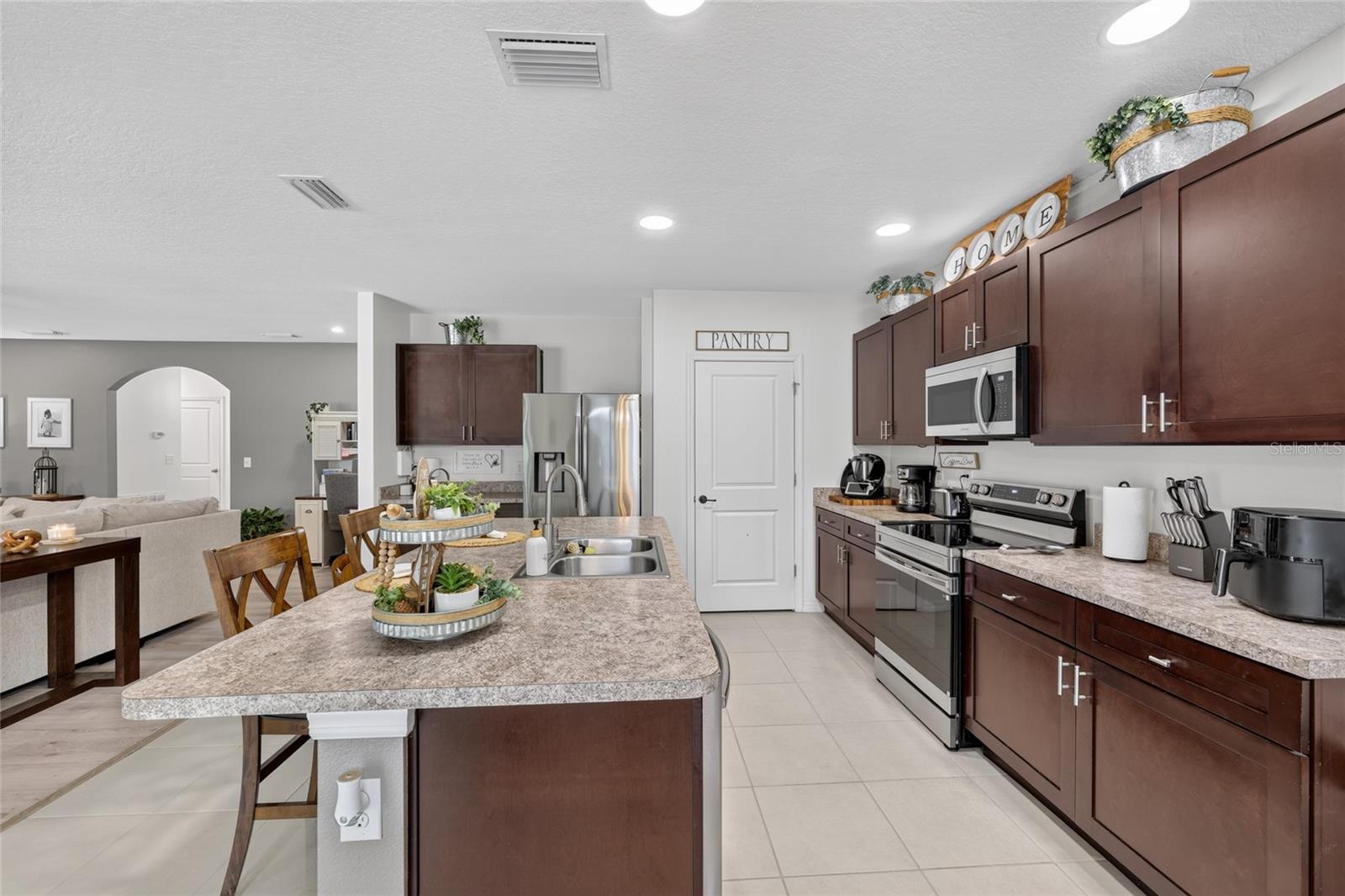4222 NE 29TH PL