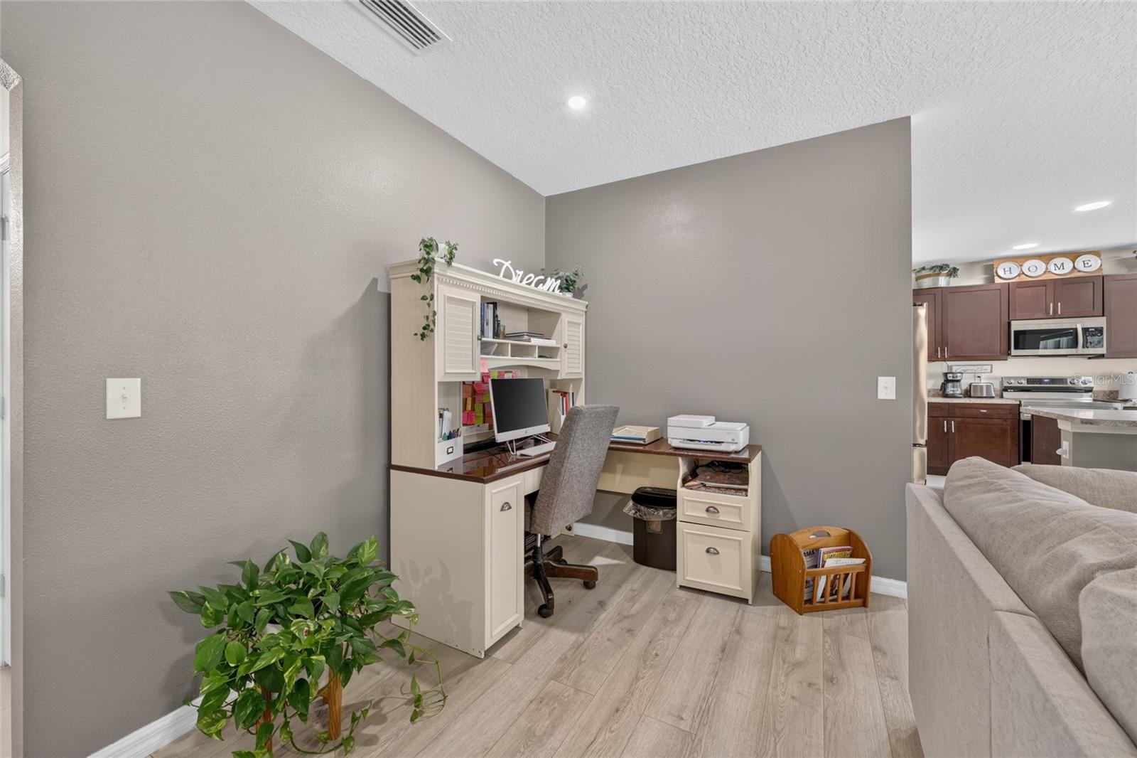 4222 NE 29TH PL