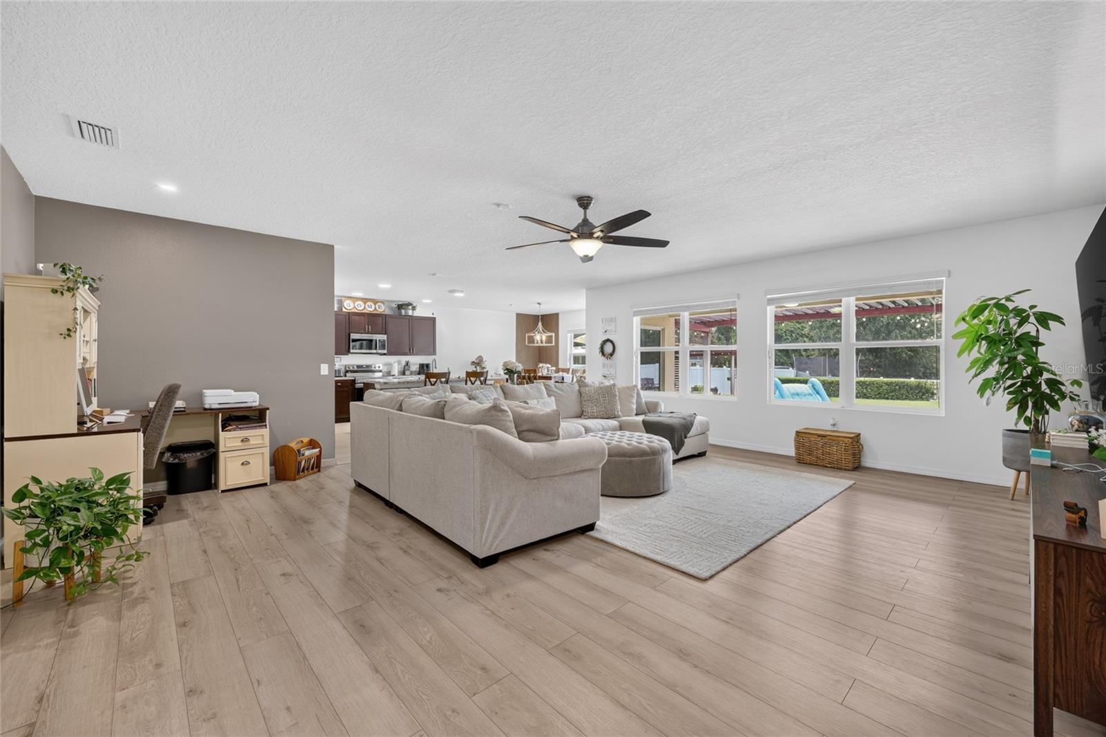 4222 NE 29TH PL