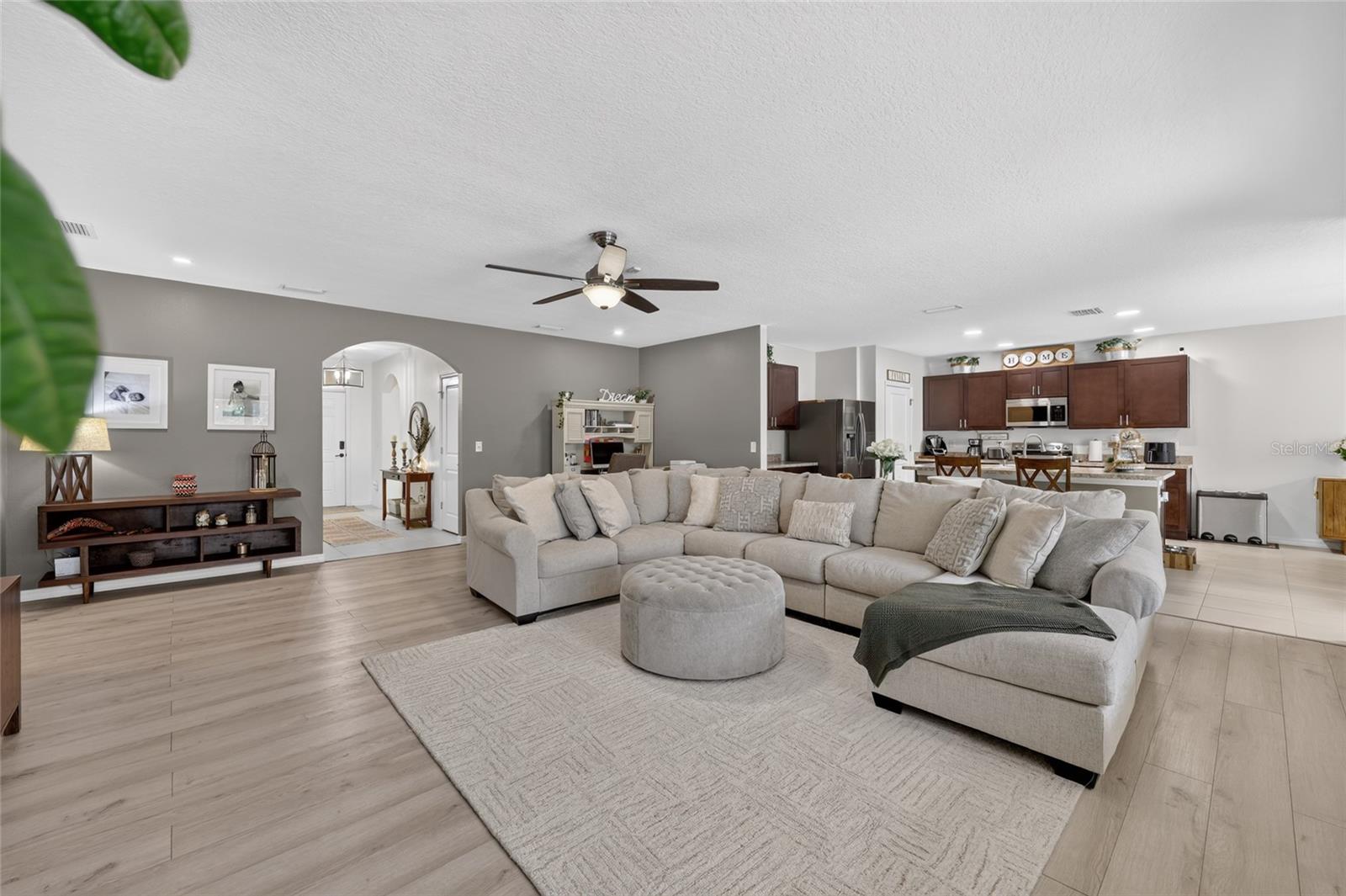 4222 NE 29TH PL