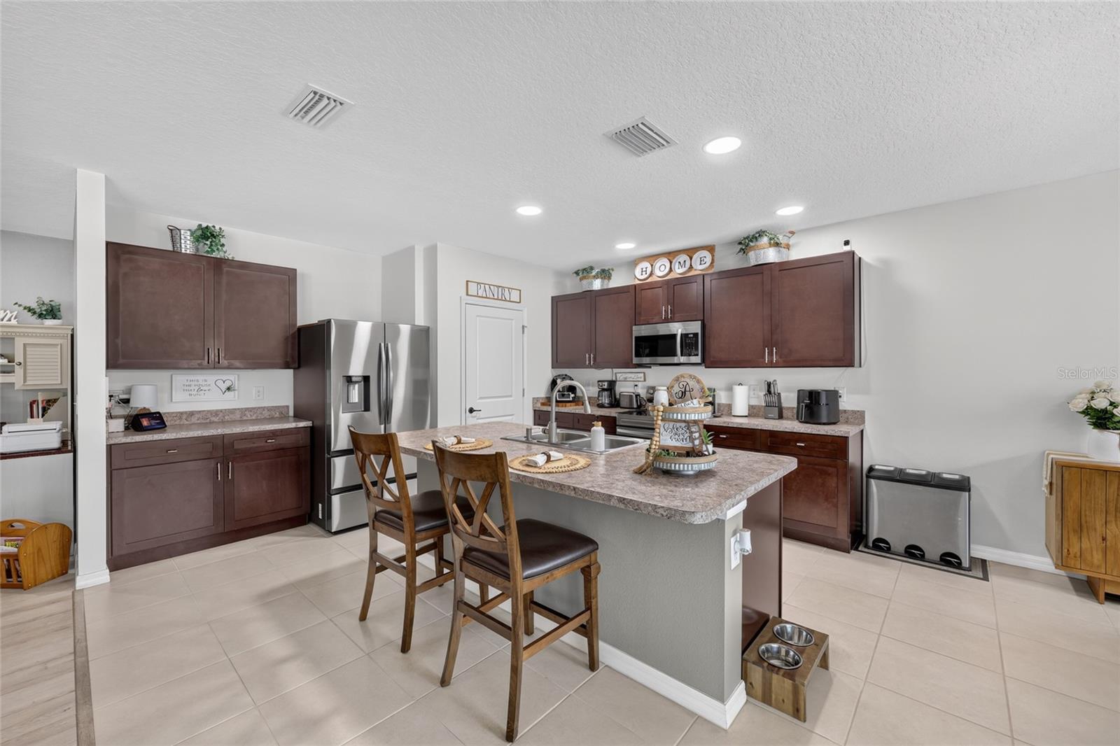 4222 NE 29TH PL