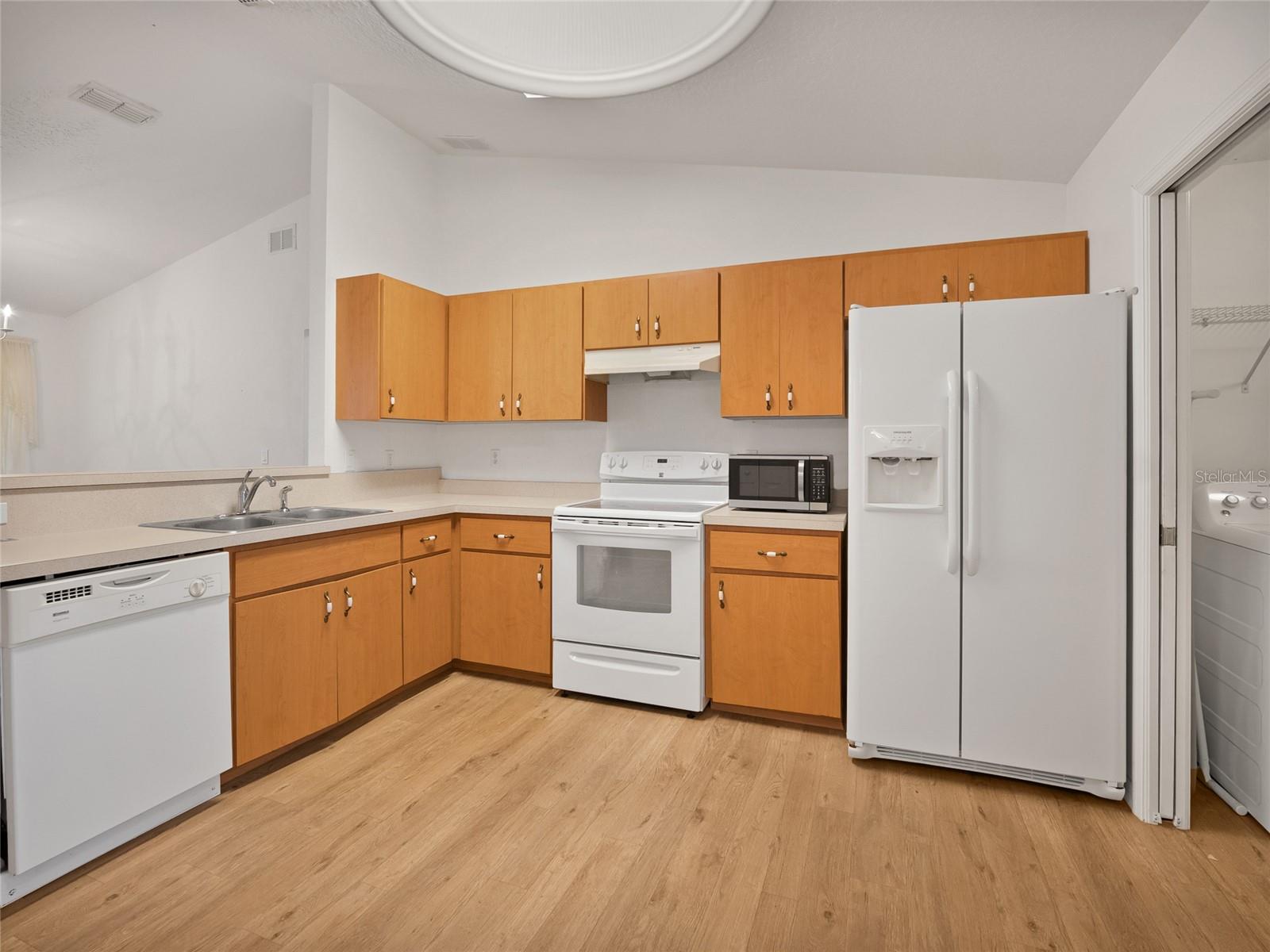 5045 NW 32ND PL