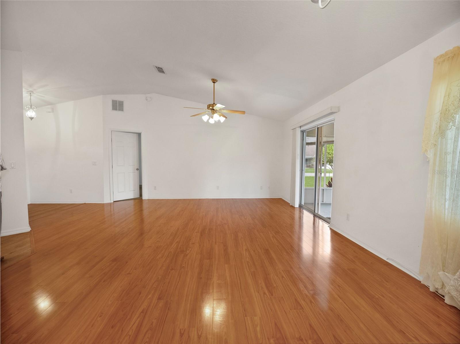 5045 NW 32ND PL