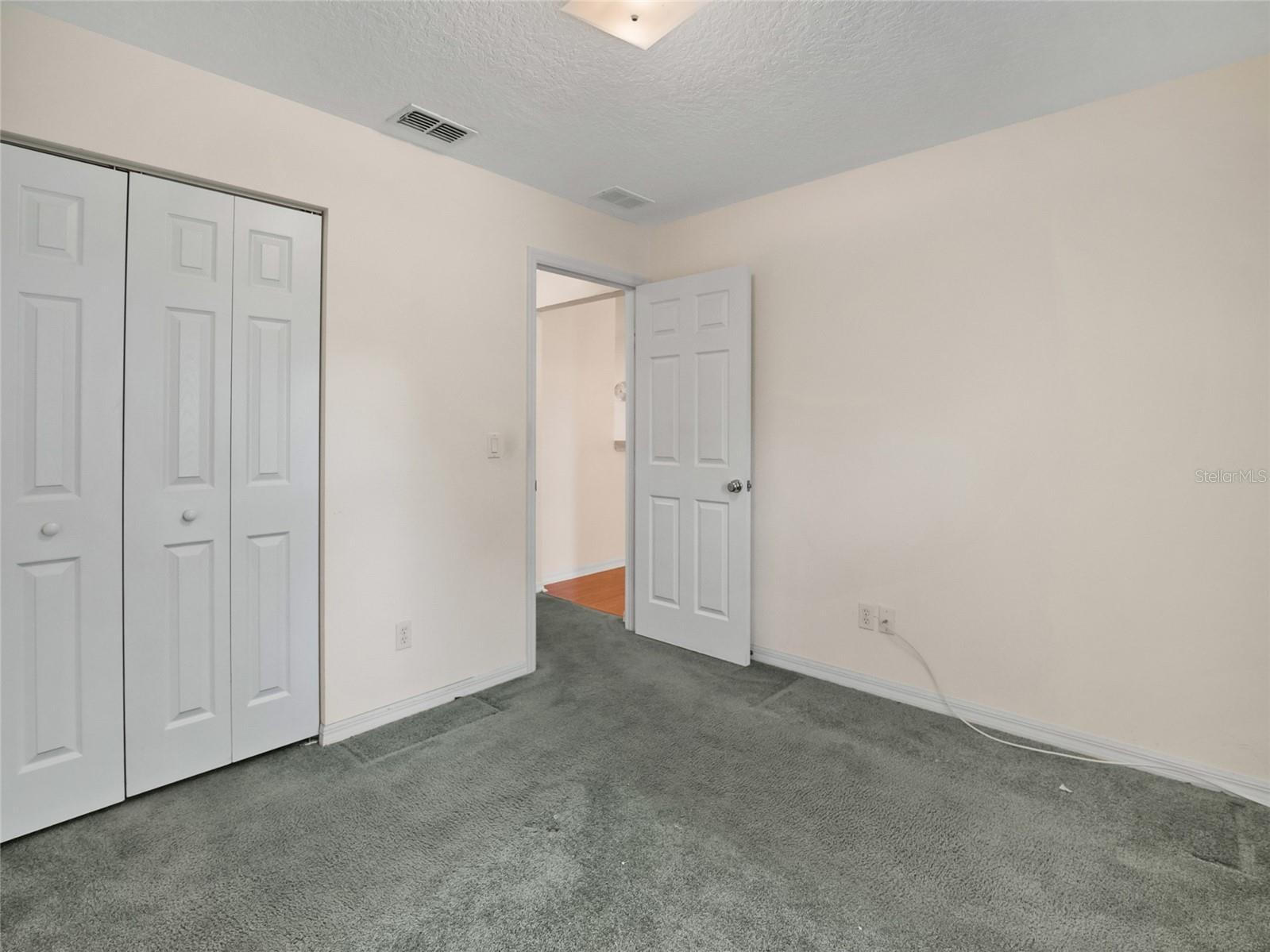 5045 NW 32ND PL