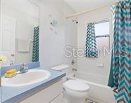 5045 NW 32ND PL