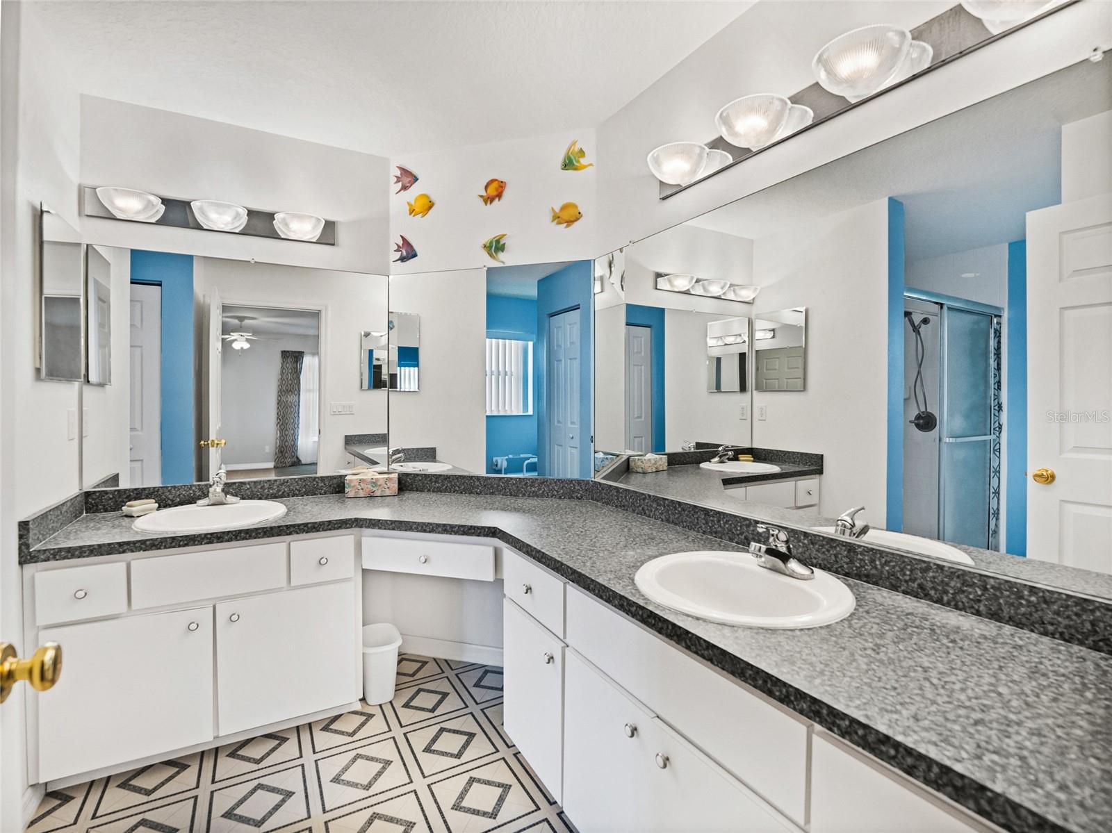 5045 NW 32ND PL