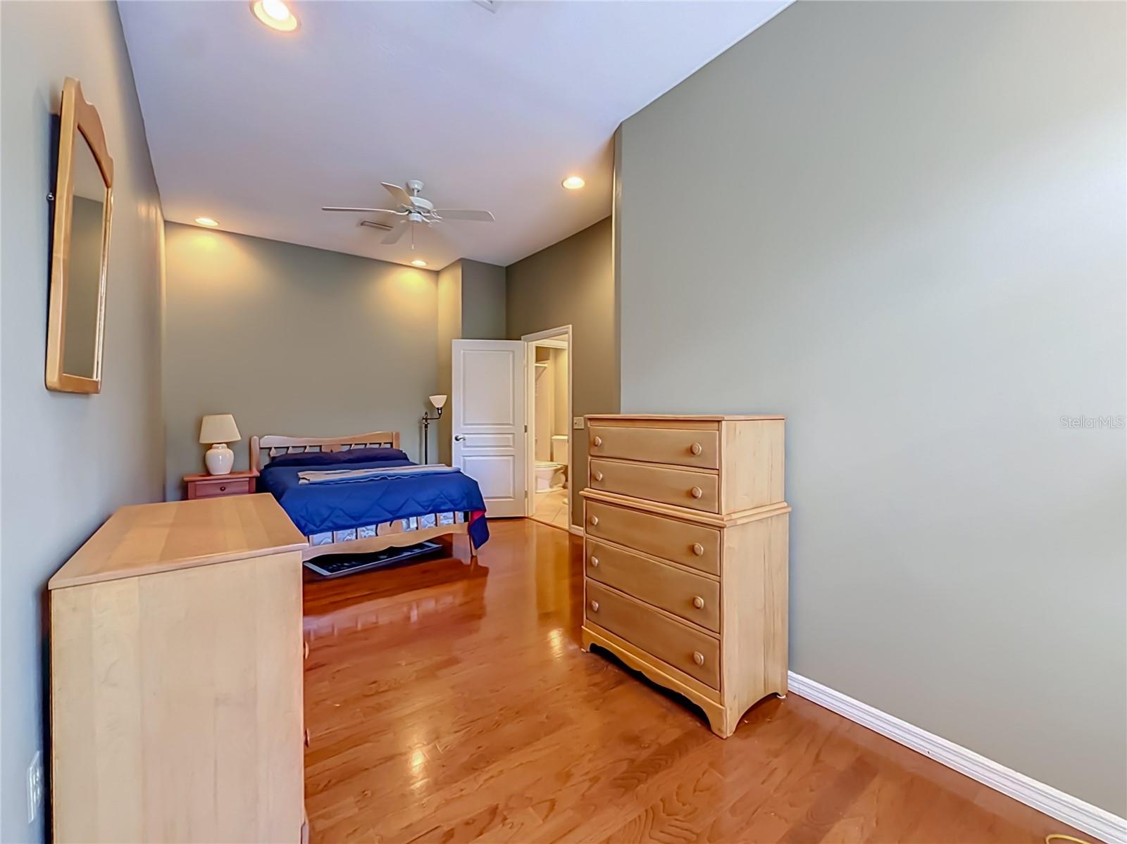 3008 SW 41ST PL