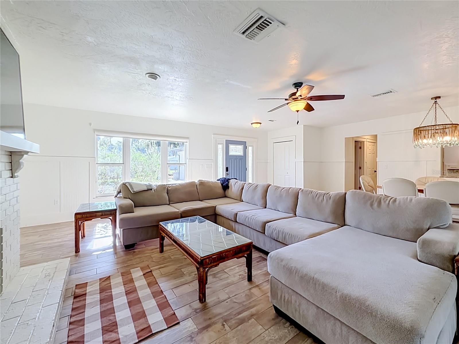 536 NW 9TH AVE