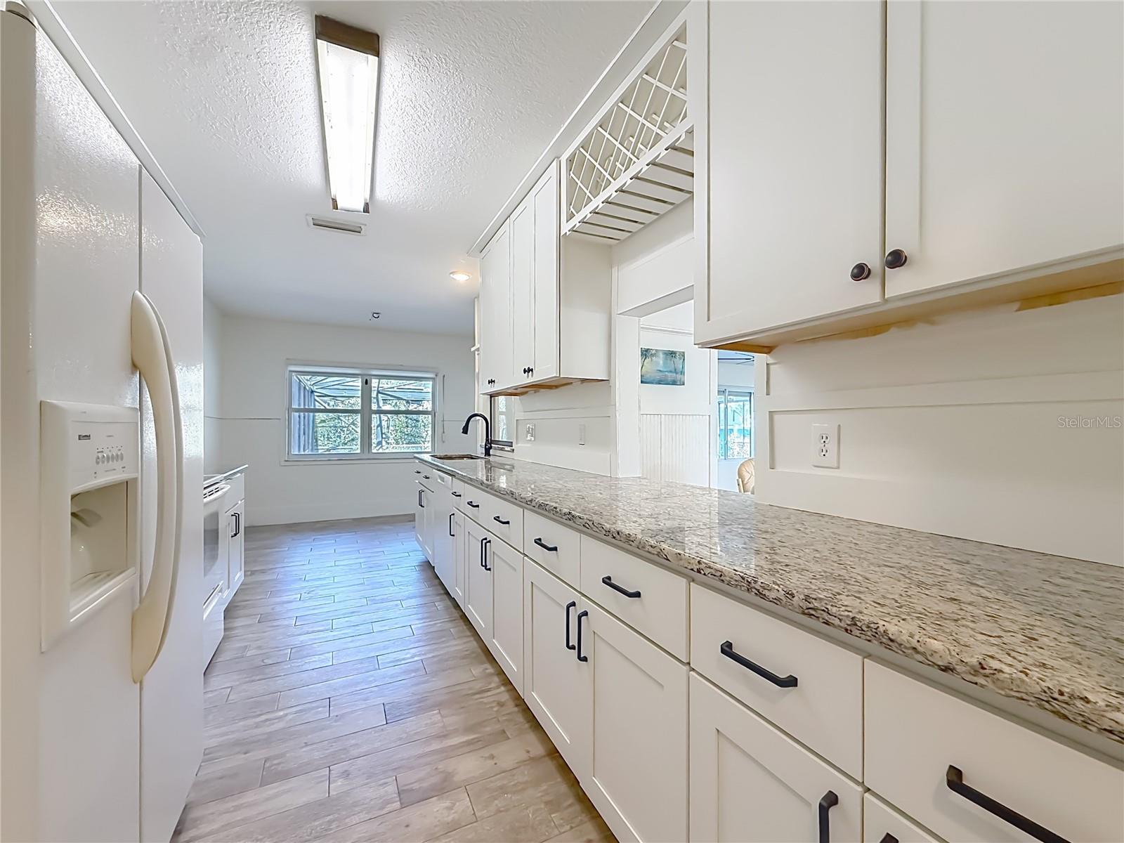 536 NW 9TH AVE