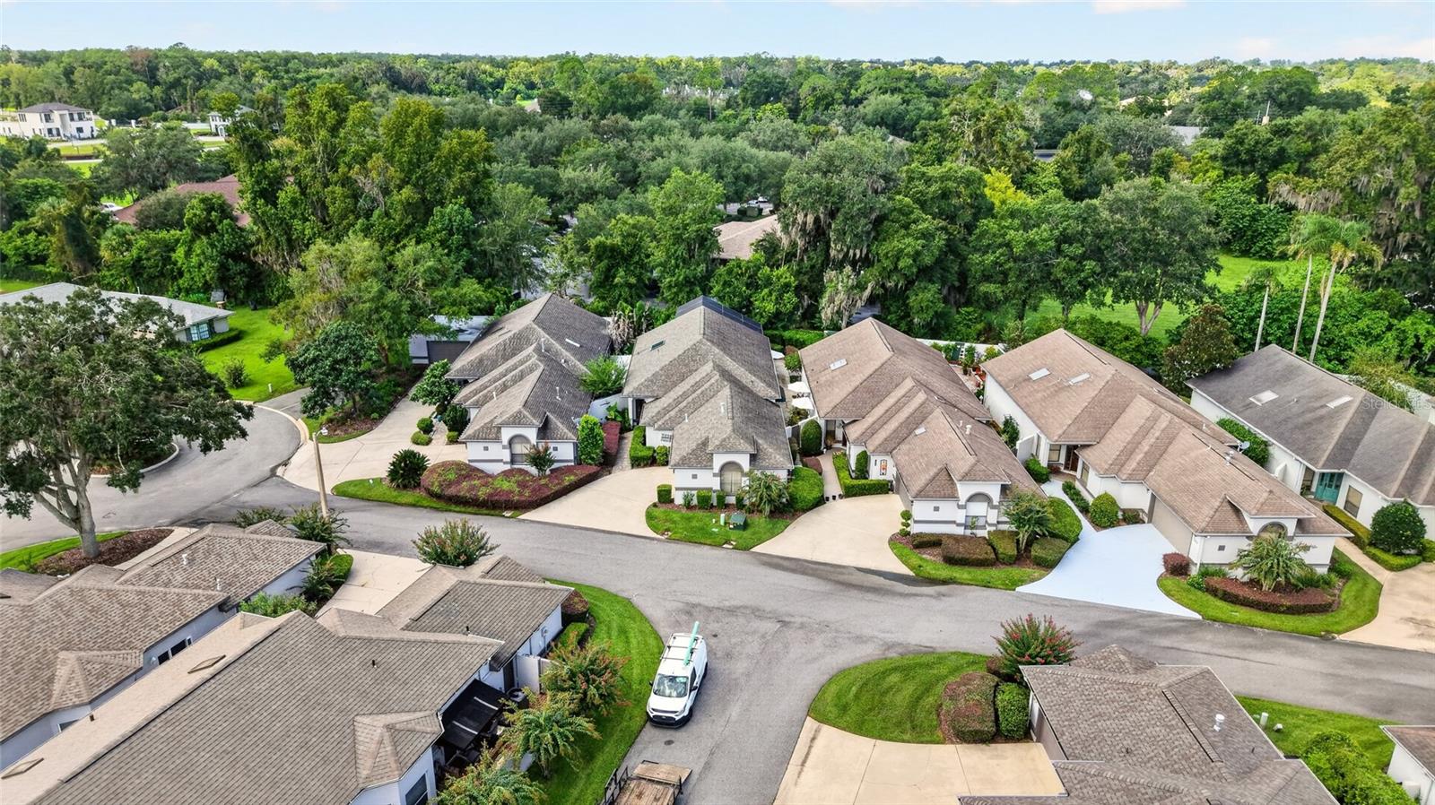 1912 SE TWIN BRIDGE CIR