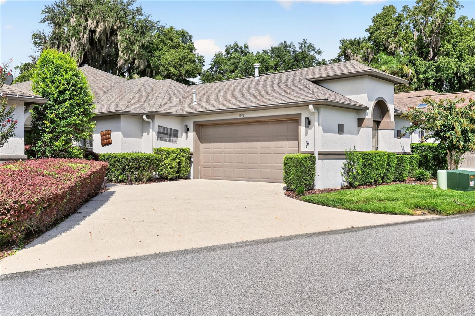 1912 SE TWIN BRIDGE CIR
