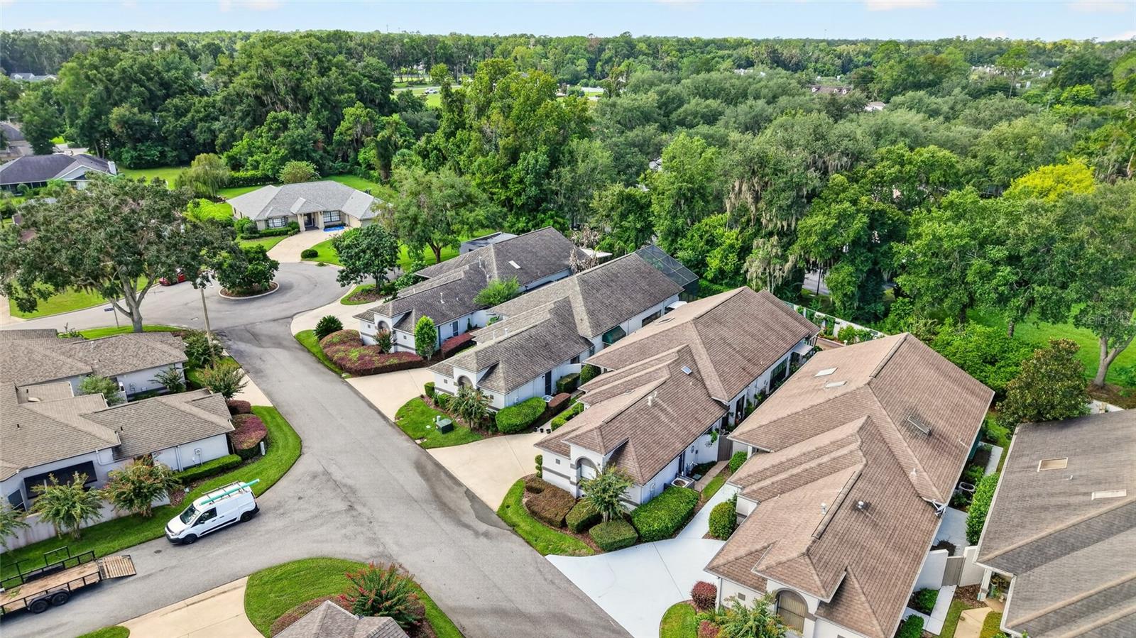 1912 SE TWIN BRIDGE CIR