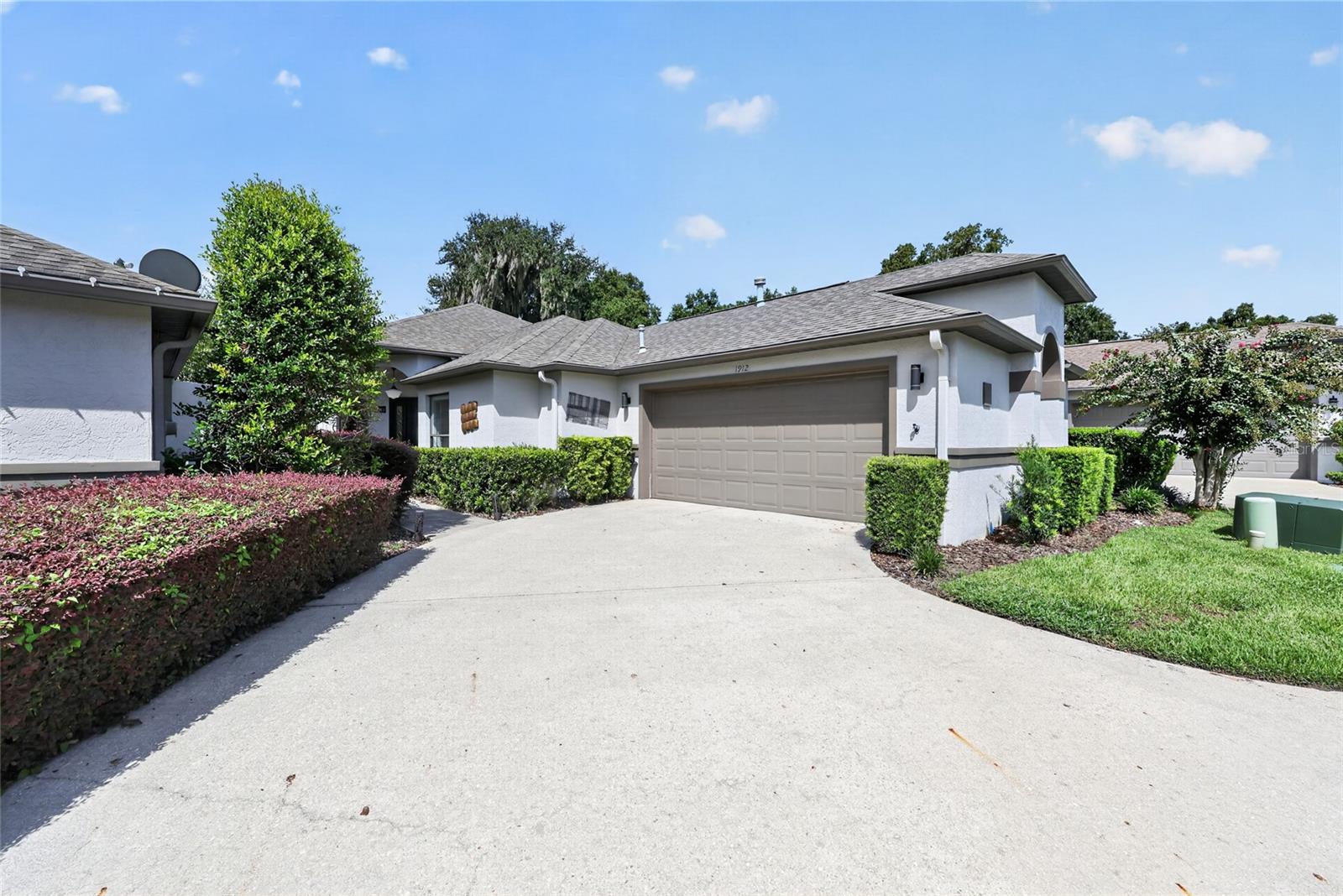 1912 SE TWIN BRIDGE CIR