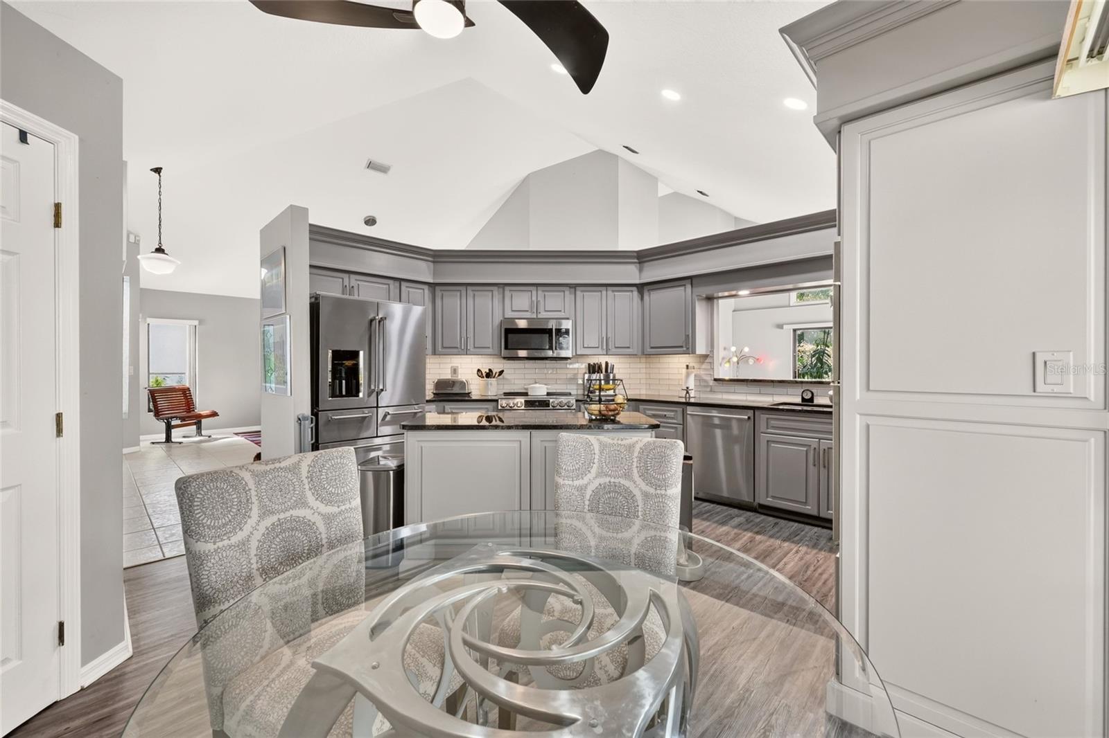 1912 SE TWIN BRIDGE CIR