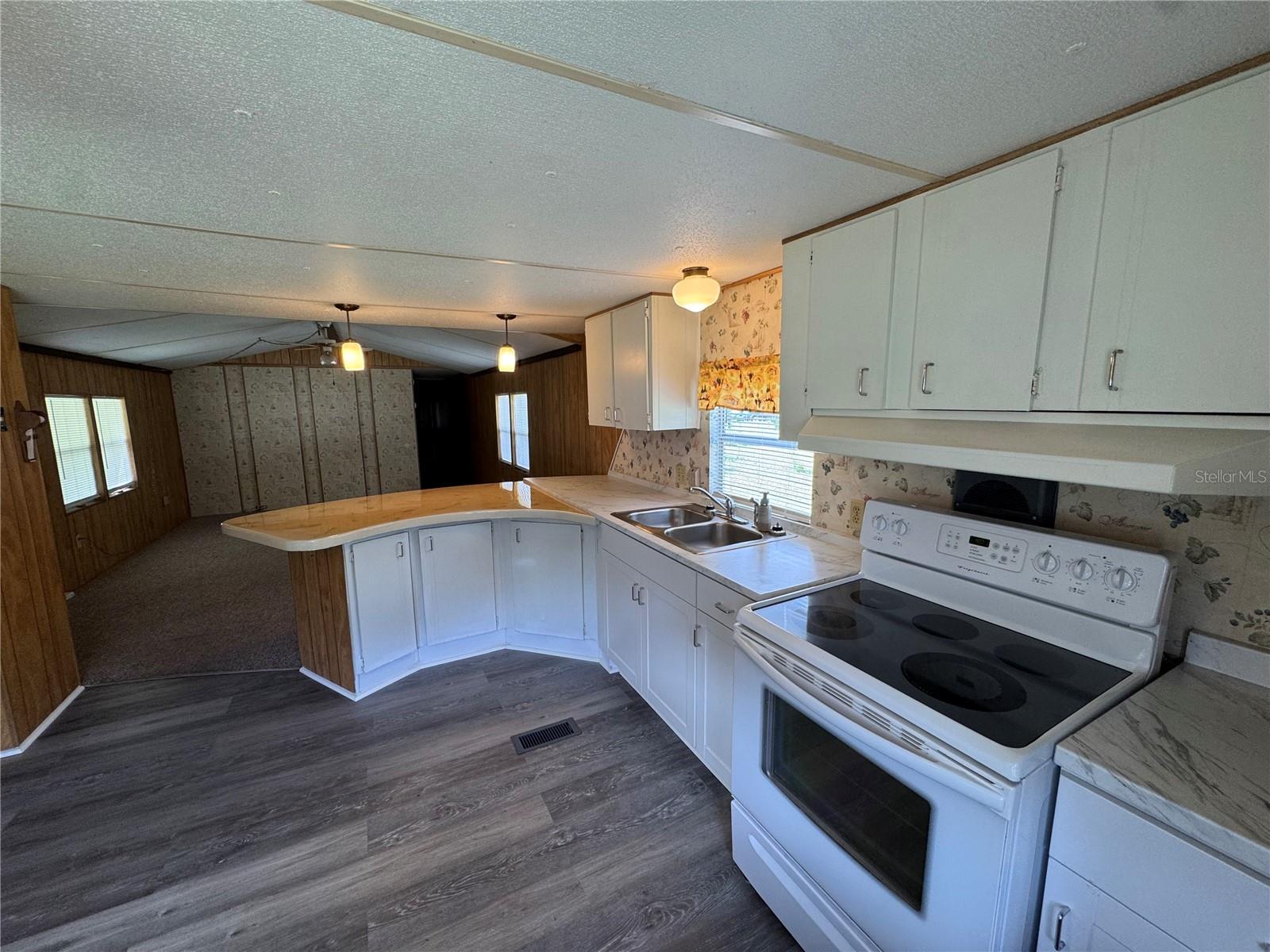 14092 SE 16TH CT