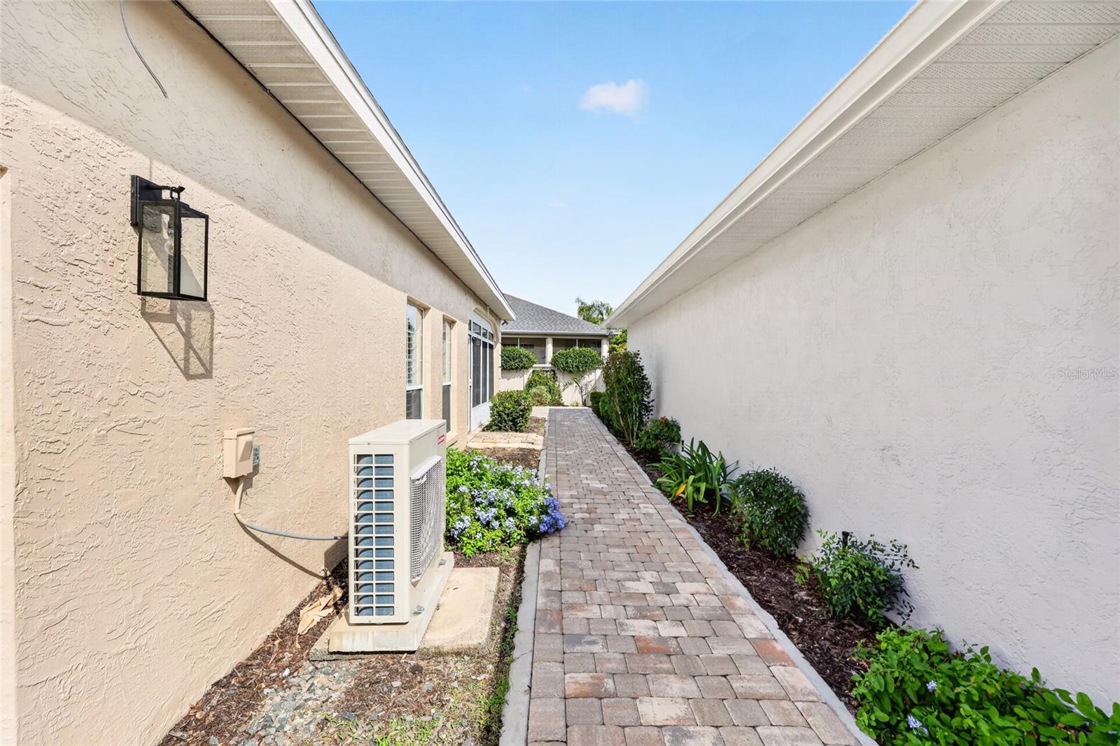 3040 SW 41ST PL